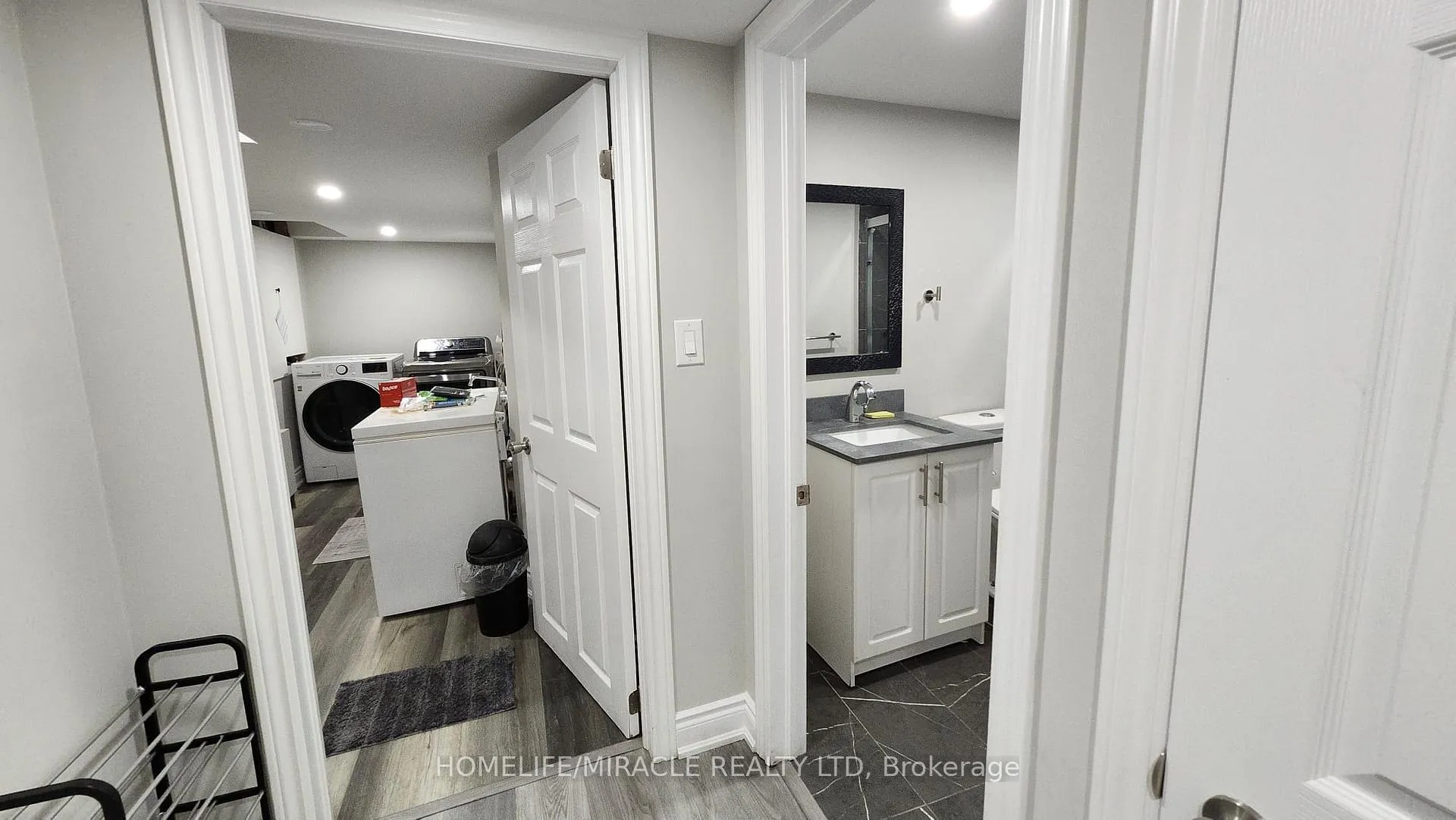 Photo 20 of 102 Whiteface Crescent, Brampton, Fletcher's Meadow — HOMEH