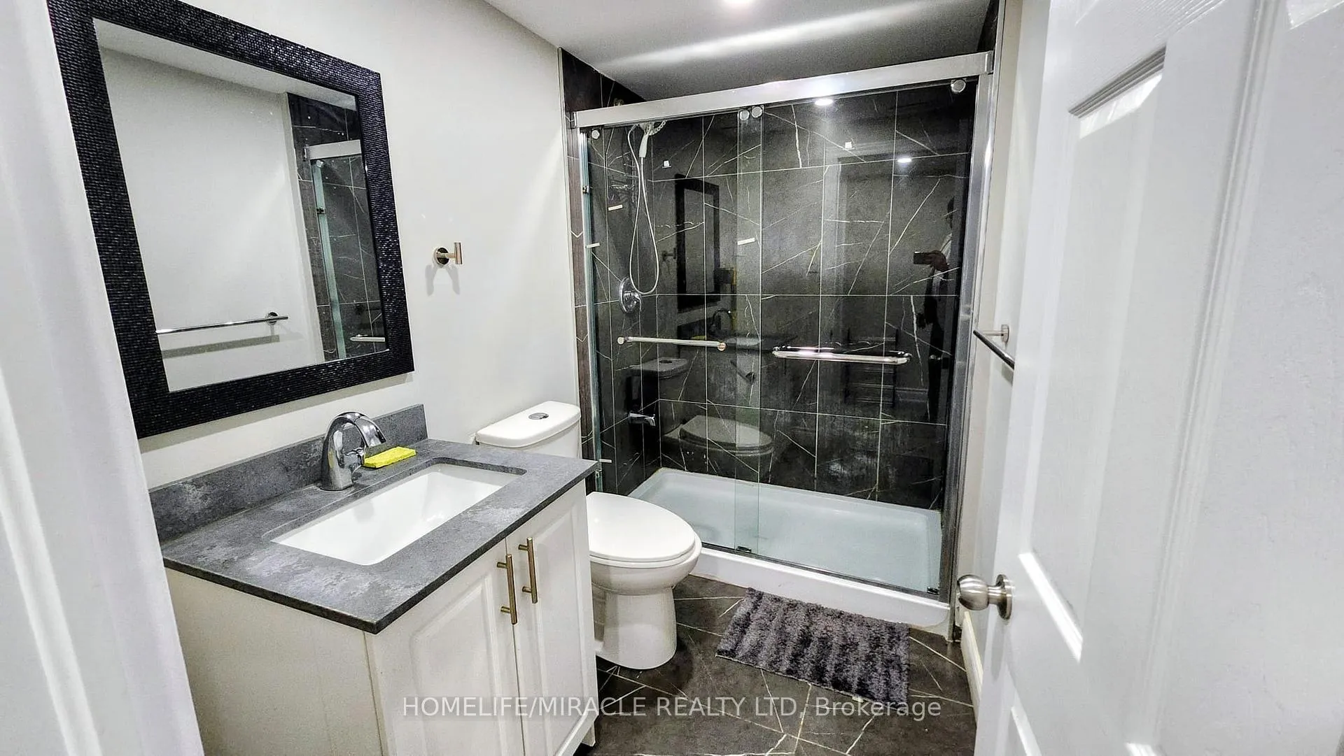 Photo 22 of 102 Whiteface Crescent, Brampton, Fletcher's Meadow — HOMEH