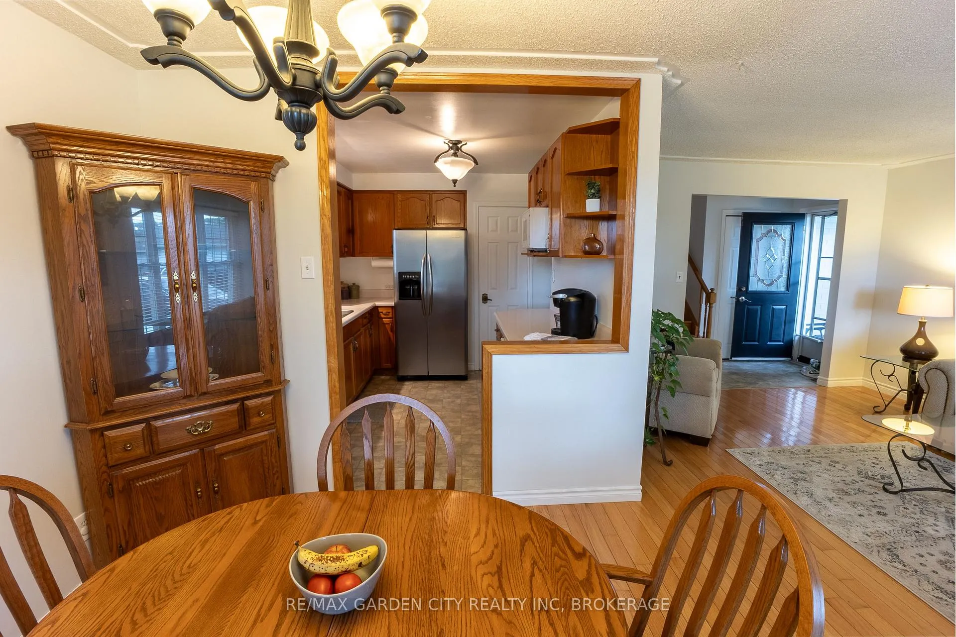 Photo 16 of 116 Dunvegan Road, St. Catharines, Secord Woods — HOMEH