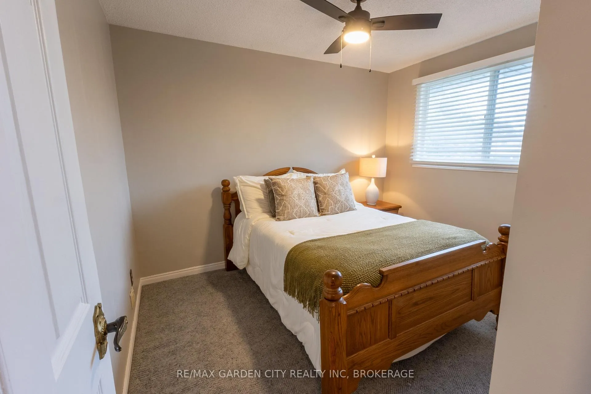 Photo 25 of 116 Dunvegan Road, St. Catharines, Secord Woods — HOMEH