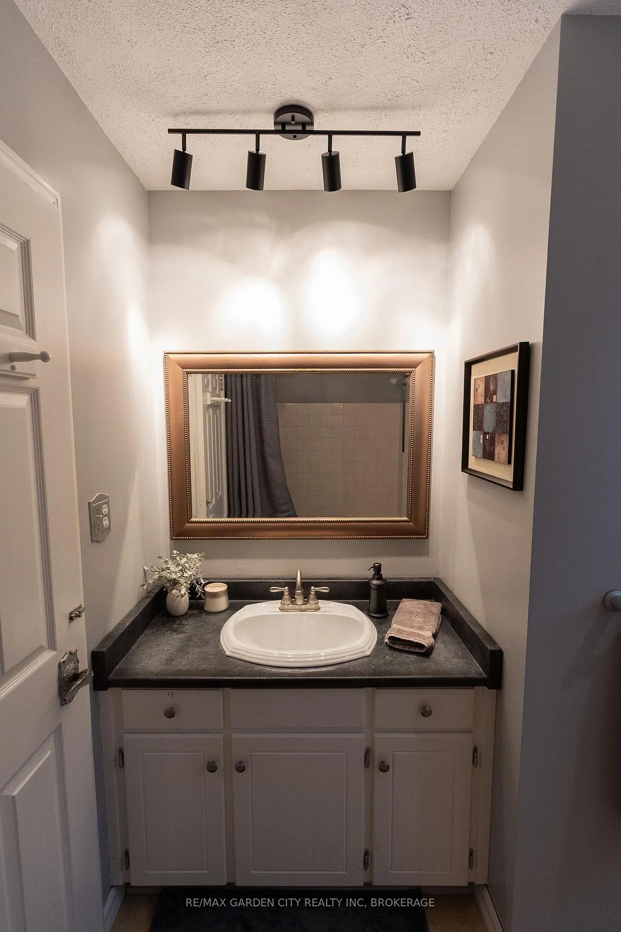 Photo 30 of 116 Dunvegan Road, St. Catharines, Secord Woods — HOMEH