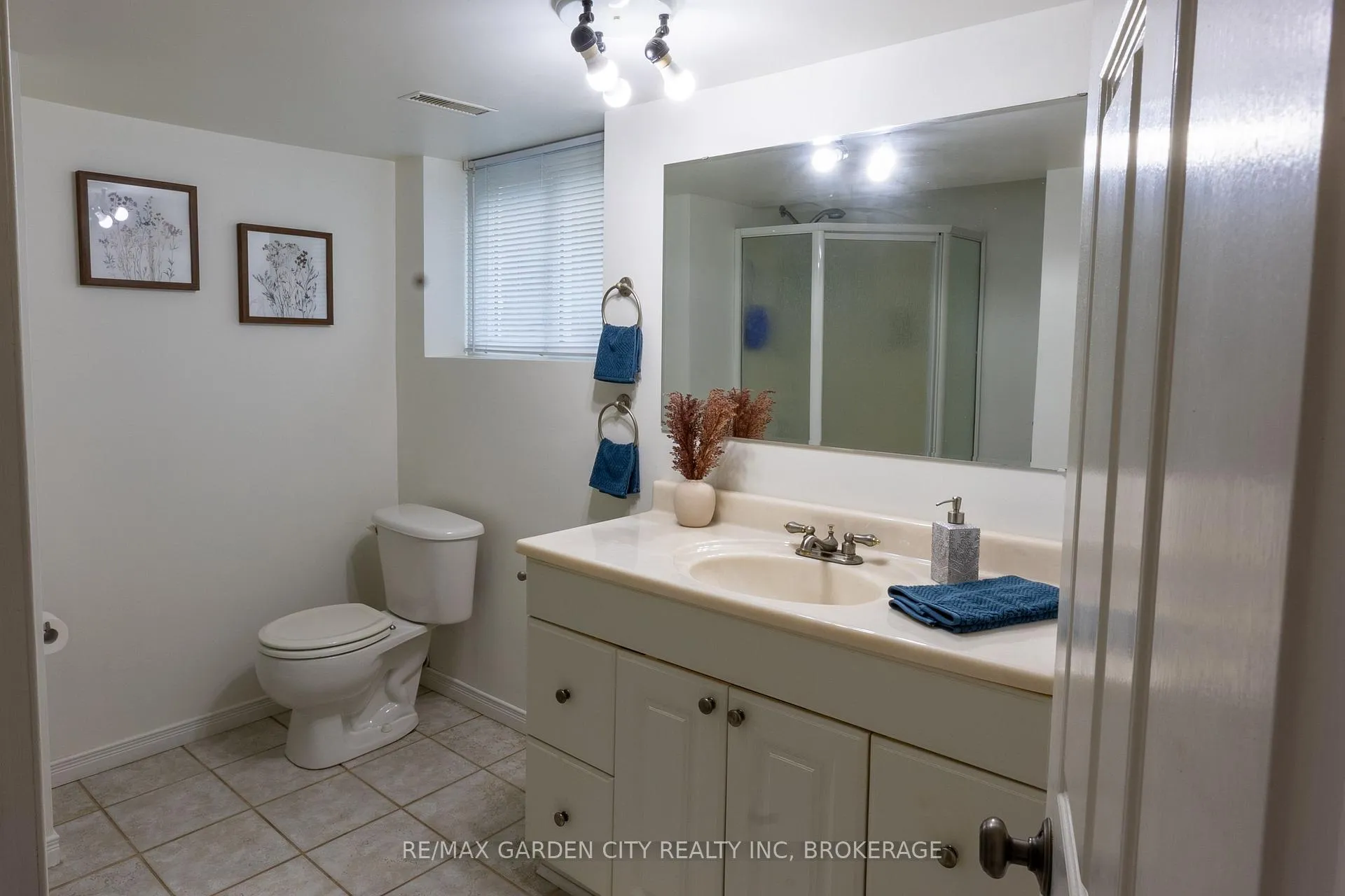 Photo 34 of 116 Dunvegan Road, St. Catharines, Secord Woods — HOMEH