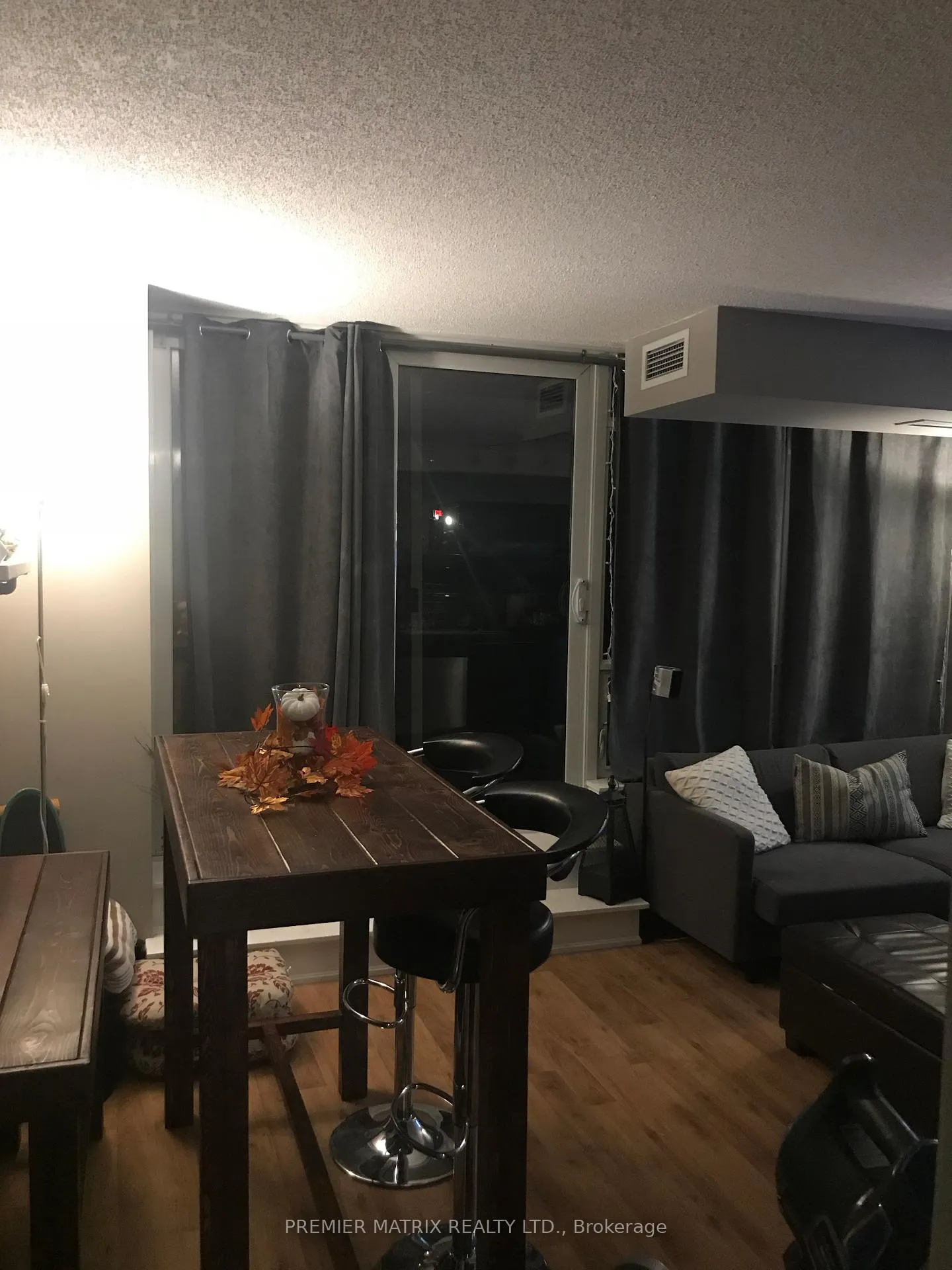 Photo 5 of Unit 1811, 38 Joe Shuster Way, Toronto, Waterfront Communities — HOMEH