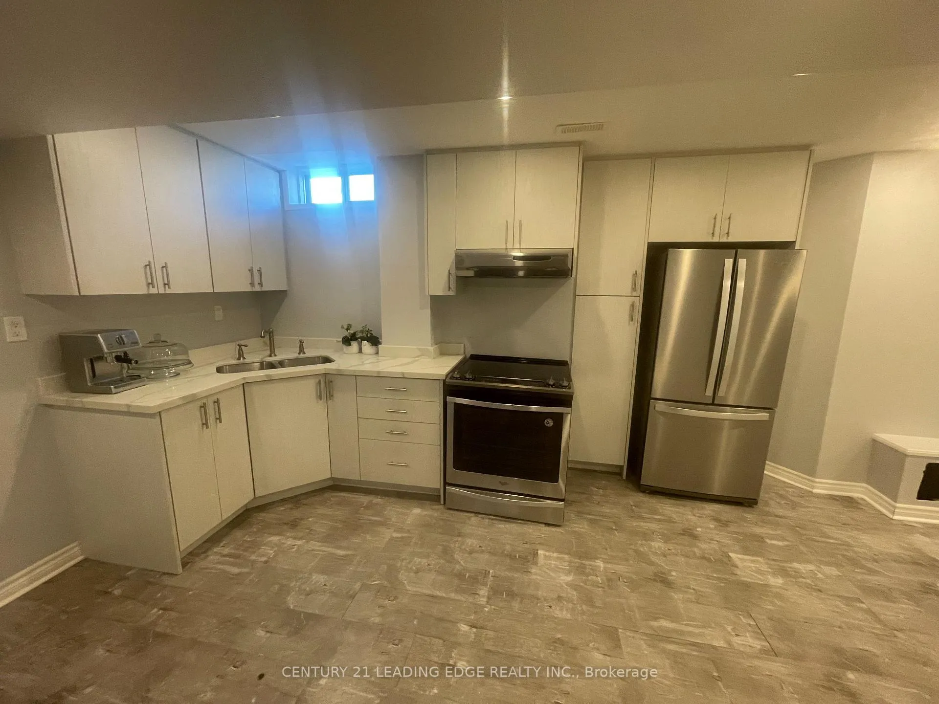 Photo 2 of 72 Pelee Avenue, Vaughan, Kleinburg — HOMEH