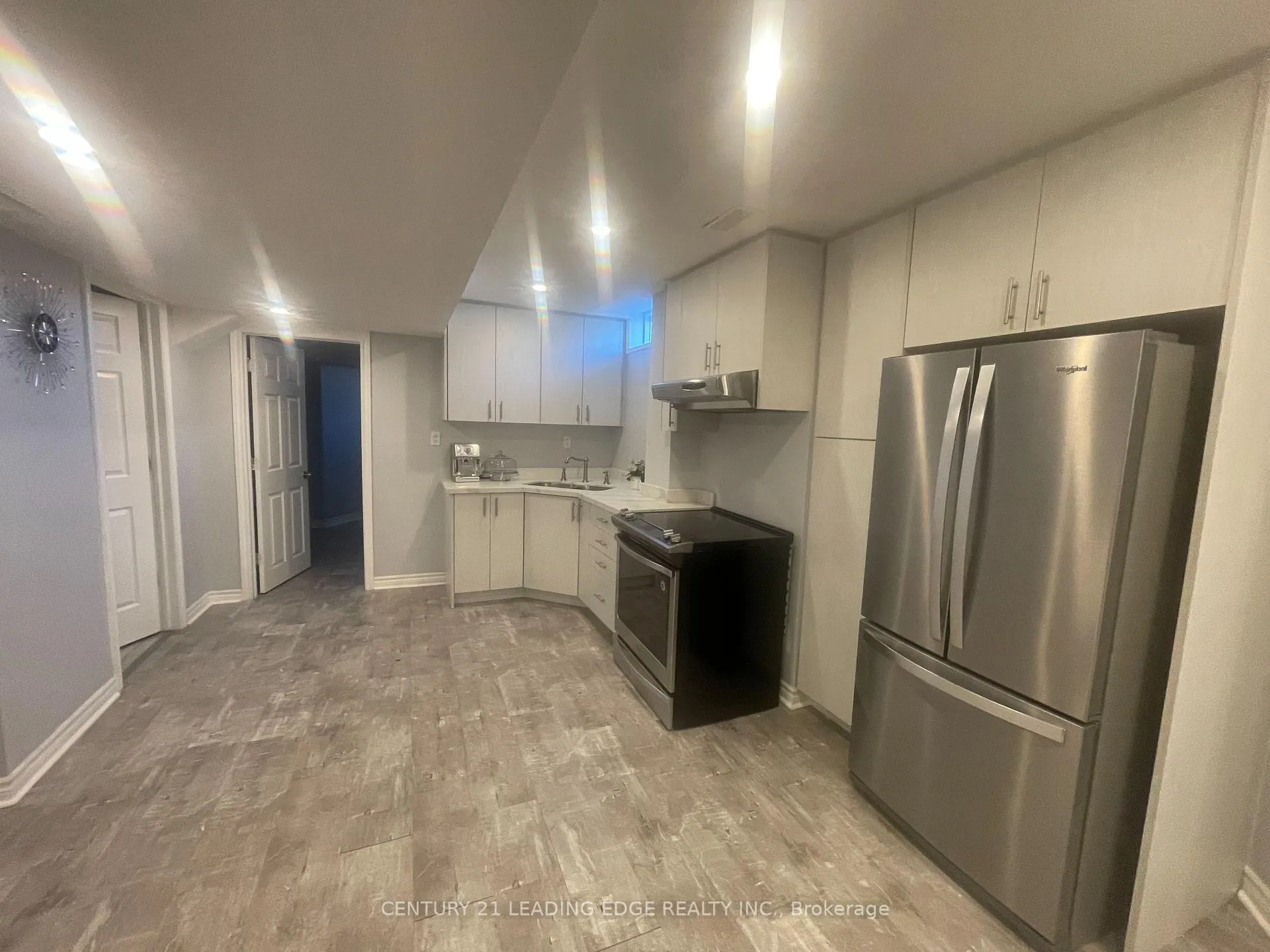 Photo 3 of 72 Pelee Avenue, Vaughan, Kleinburg — HOMEH
