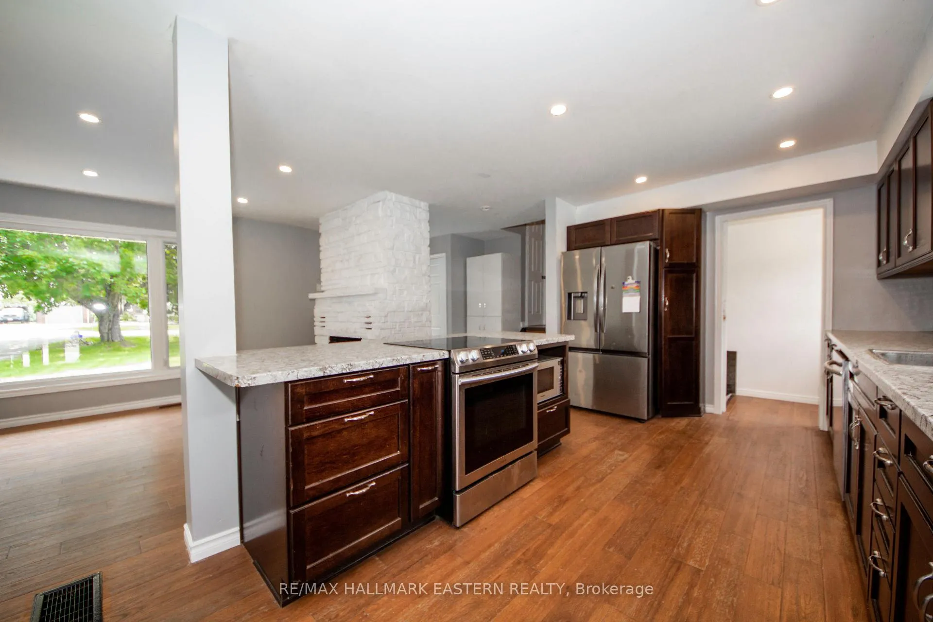 Photo 4 of 658 Cedarvale Crescent, Selwyn — HOMEH