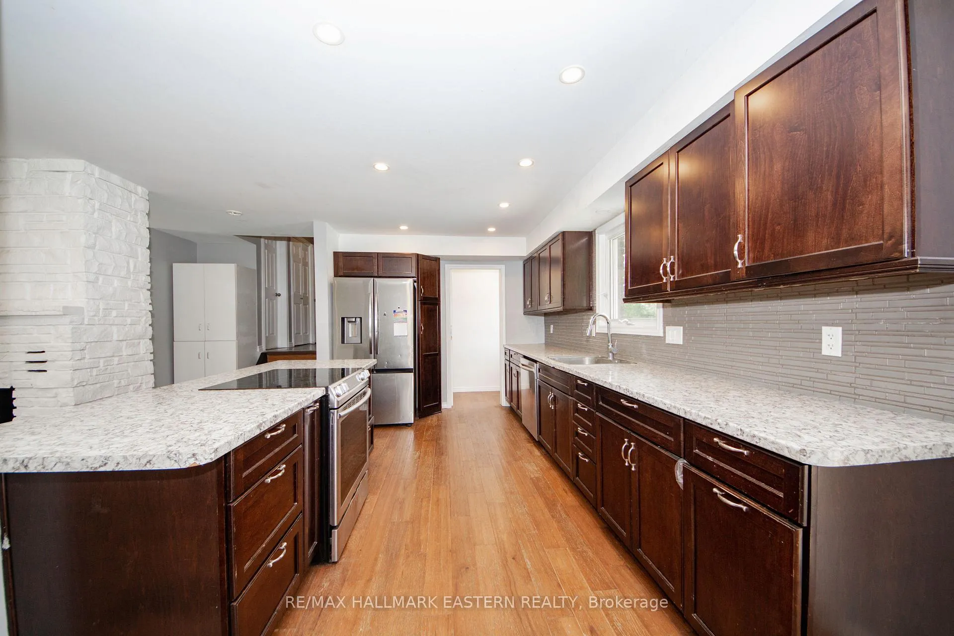 Photo 5 of 658 Cedarvale Crescent, Selwyn — HOMEH