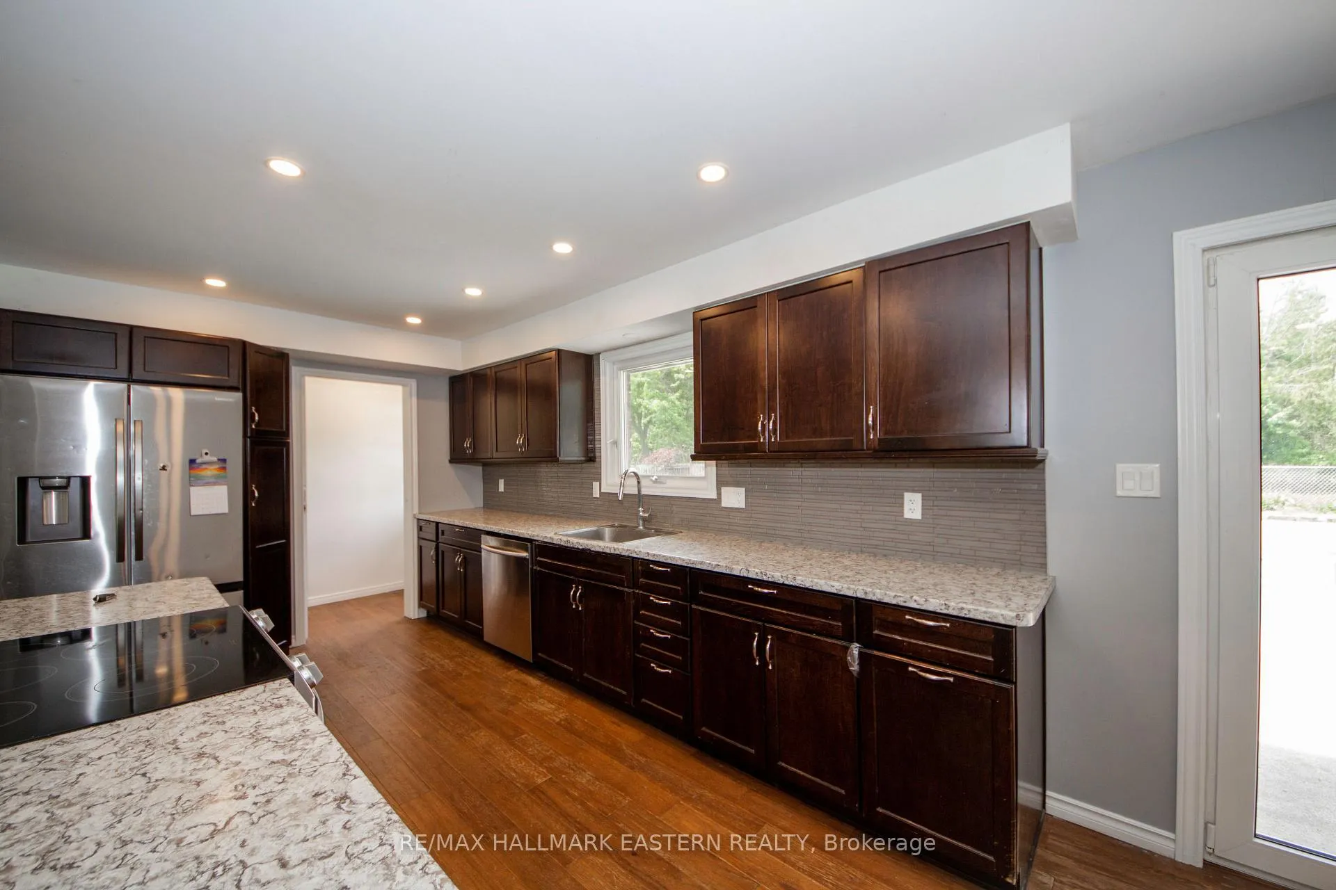 Photo 6 of 658 Cedarvale Crescent, Selwyn — HOMEH