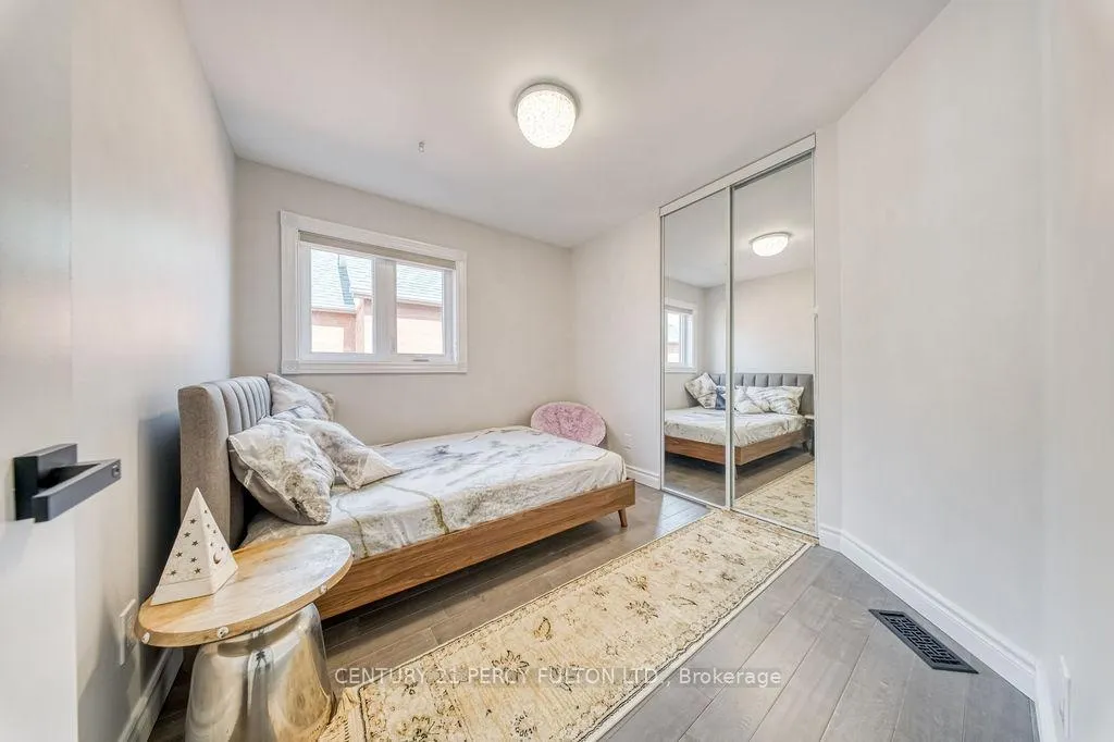Photo 29 of 18 Booth Crescent, Ajax, Central — HOMEH