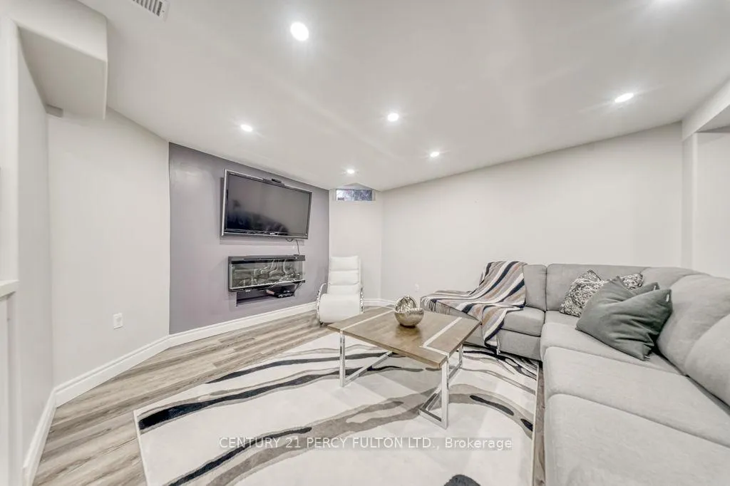Photo 35 of 18 Booth Crescent, Ajax, Central — HOMEH