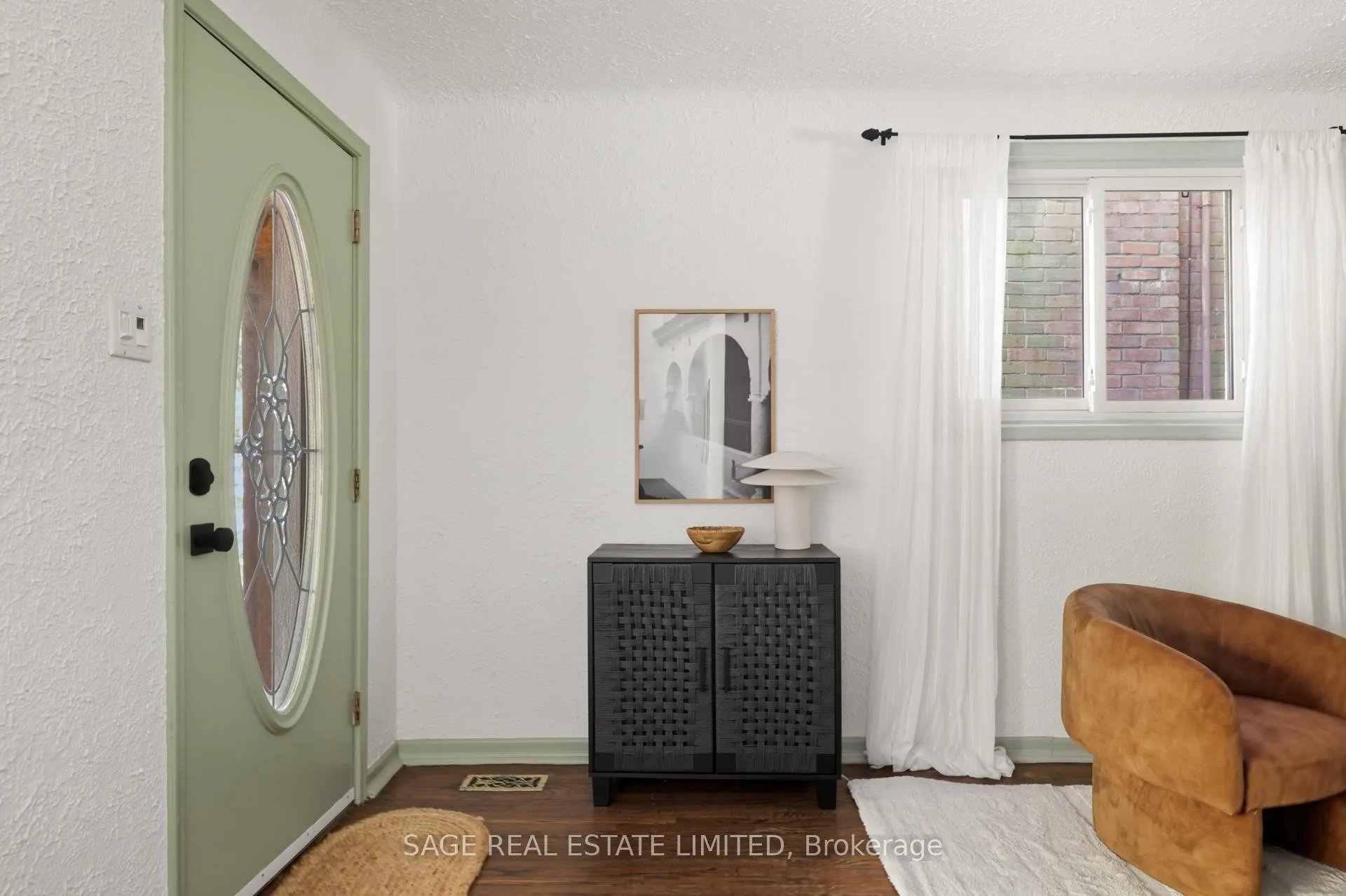 Photo 4 of 130 Neville Park Boulevard, Toronto, The Beaches — HOMEH