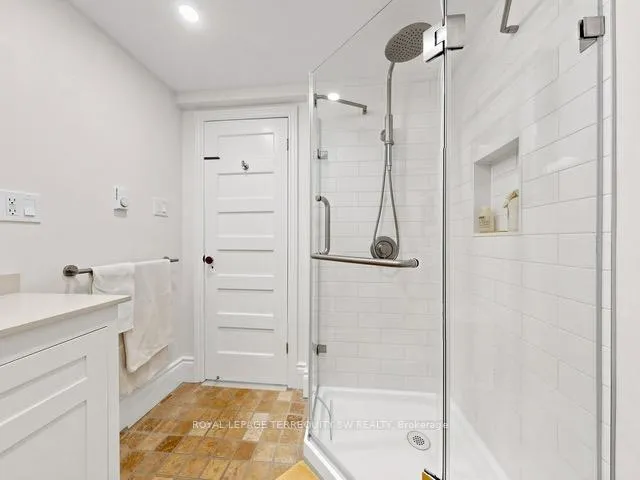 Photo 18 of 23 Wells Street, Toronto, The Annex — HOMEH