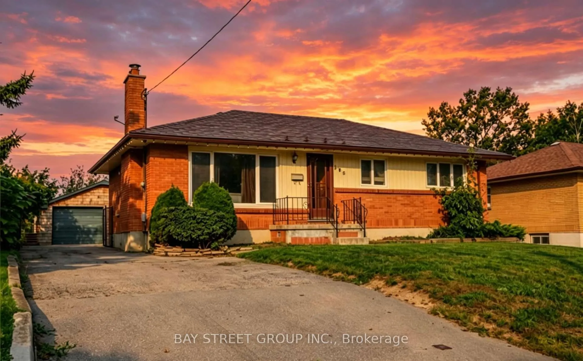 Front of 385 Beachwood Avenue