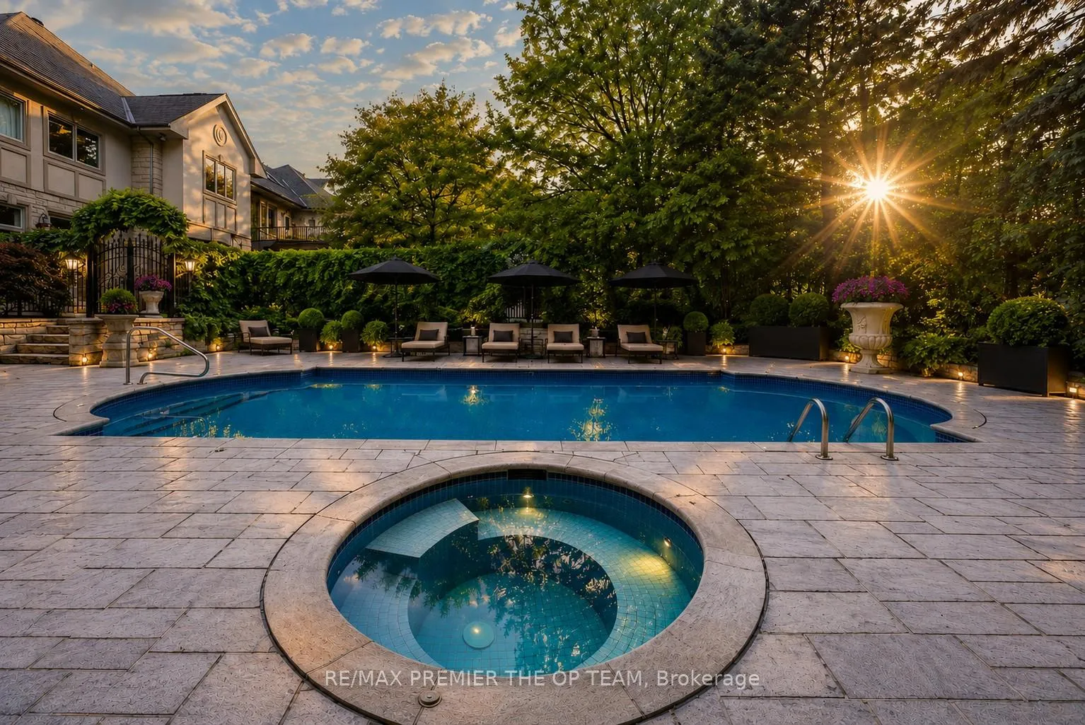 Photo 45 of 43 Cowan Drive, Vaughan, East Woodbridge — HOMEH