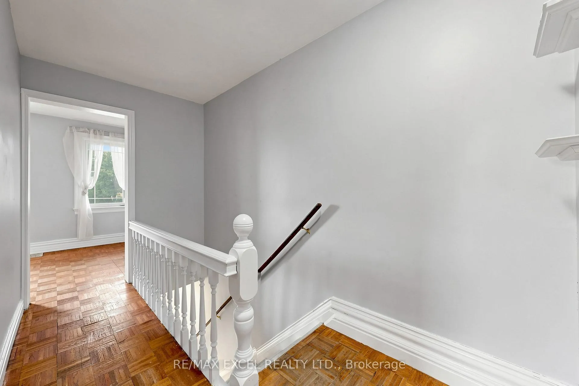 Photo 2 of Unit Upper, 259 Victoria Avenue N, Hamilton, Landsdale — HOMEH