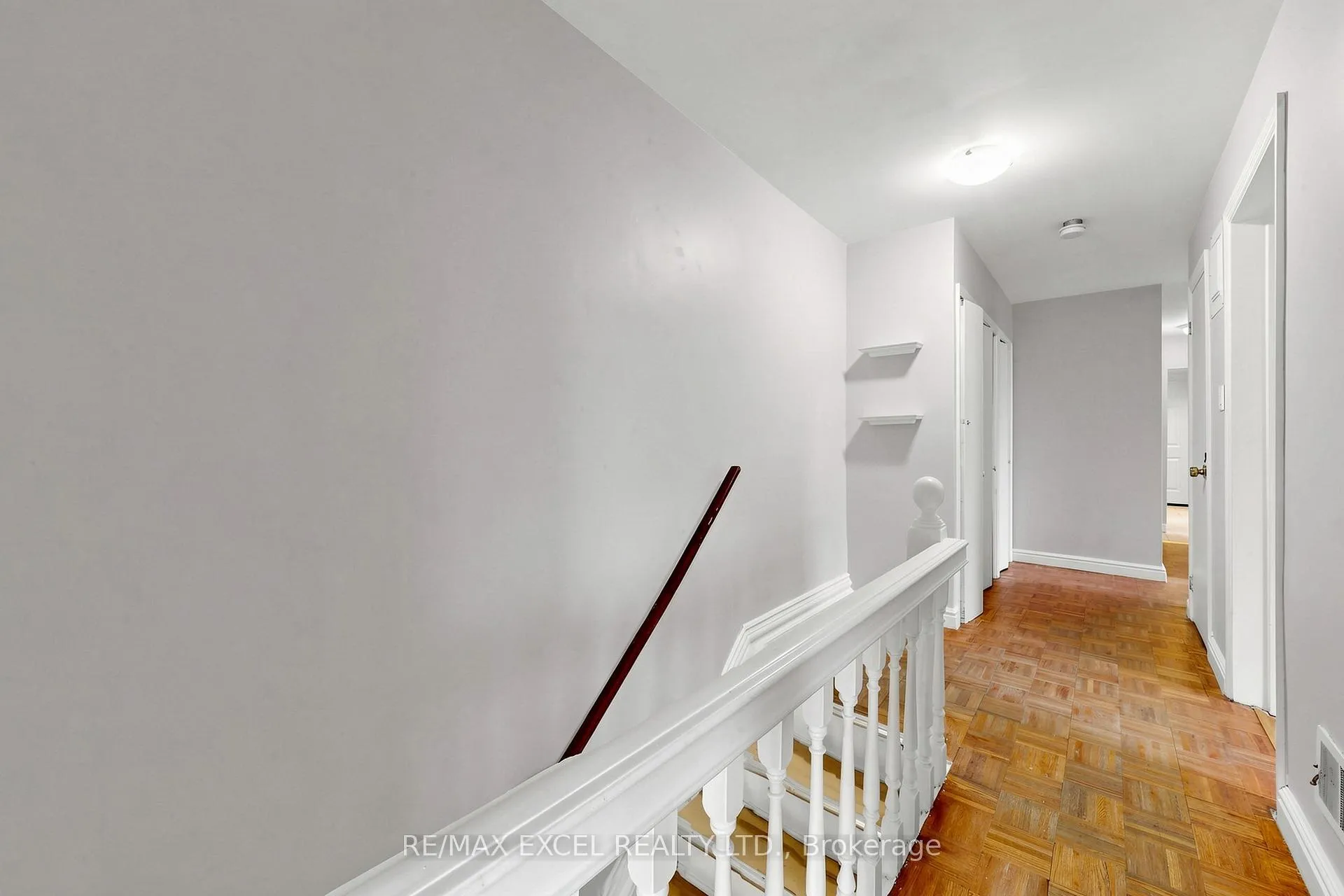 Photo 3 of Unit Upper, 259 Victoria Avenue N, Hamilton, Landsdale — HOMEH