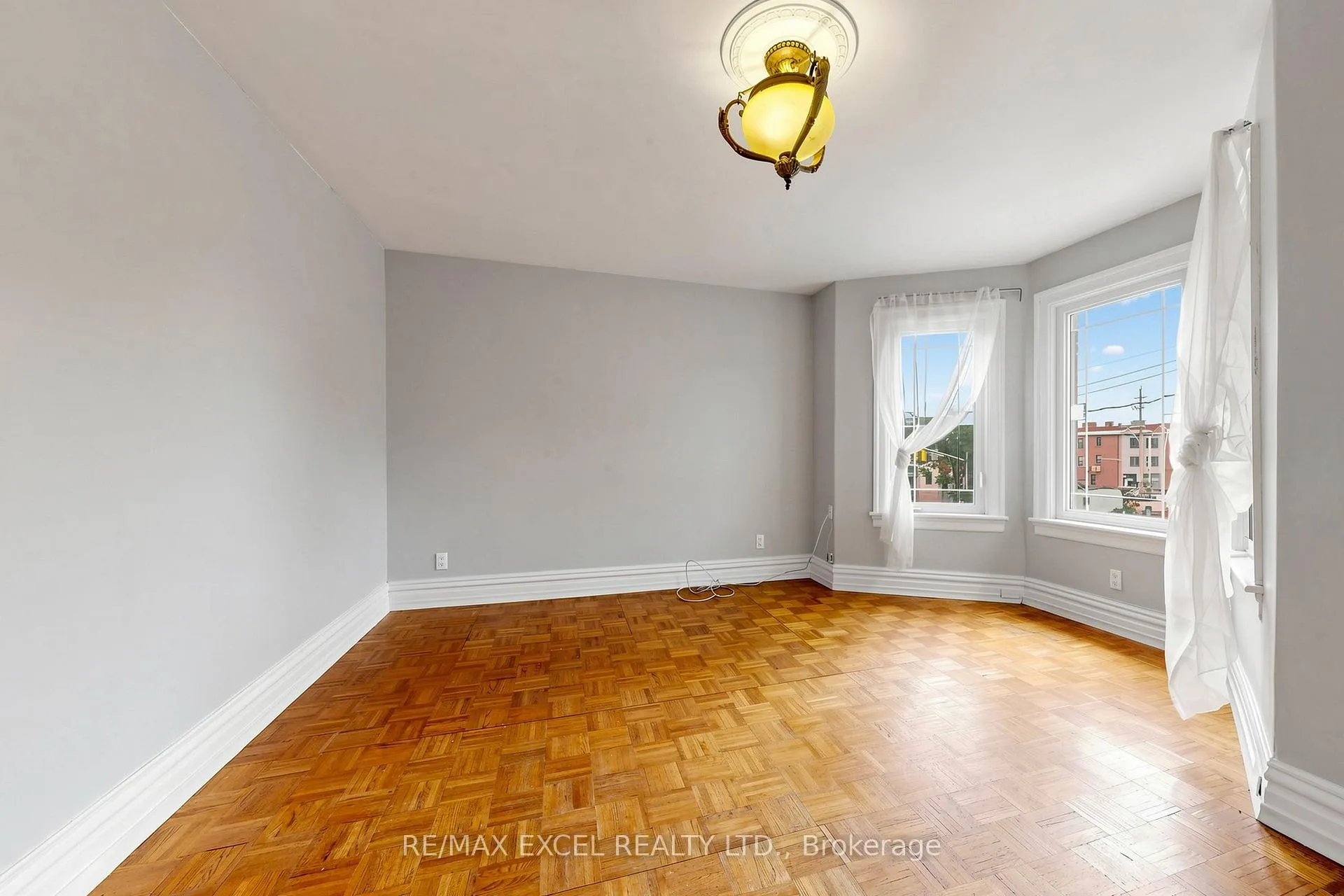 Photo 15 of Unit Upper, 259 Victoria Avenue N, Hamilton, Landsdale — HOMEH