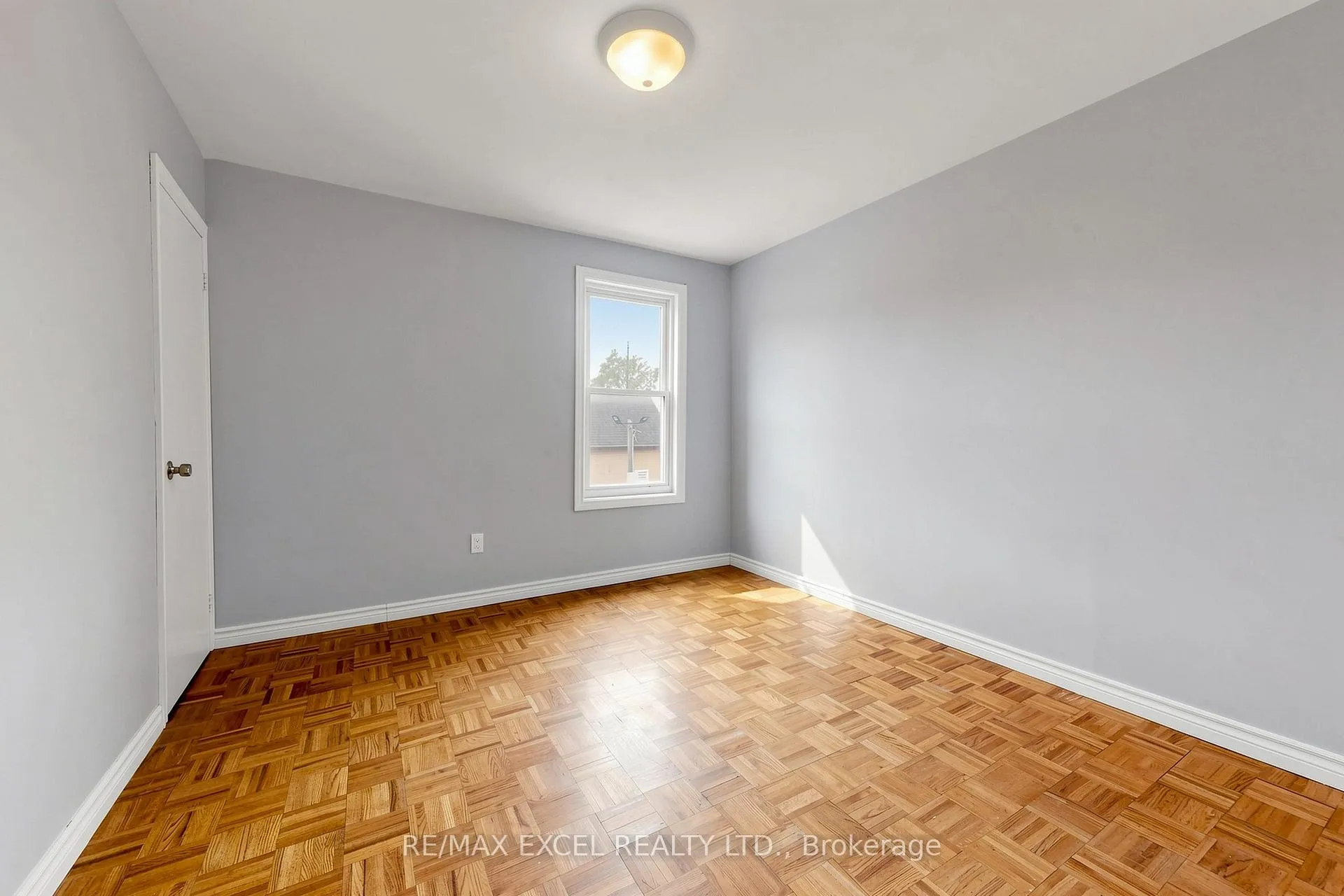 Photo 17 of Unit Upper, 259 Victoria Avenue N, Hamilton, Landsdale — HOMEH
