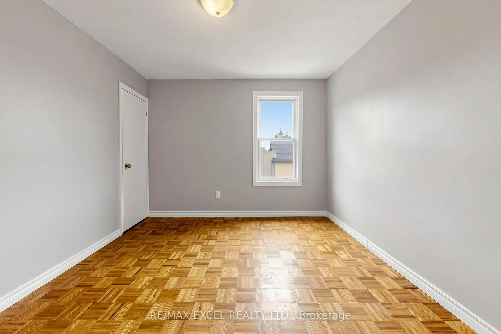 Photo 18 of Unit Upper, 259 Victoria Avenue N, Hamilton, Landsdale — HOMEH