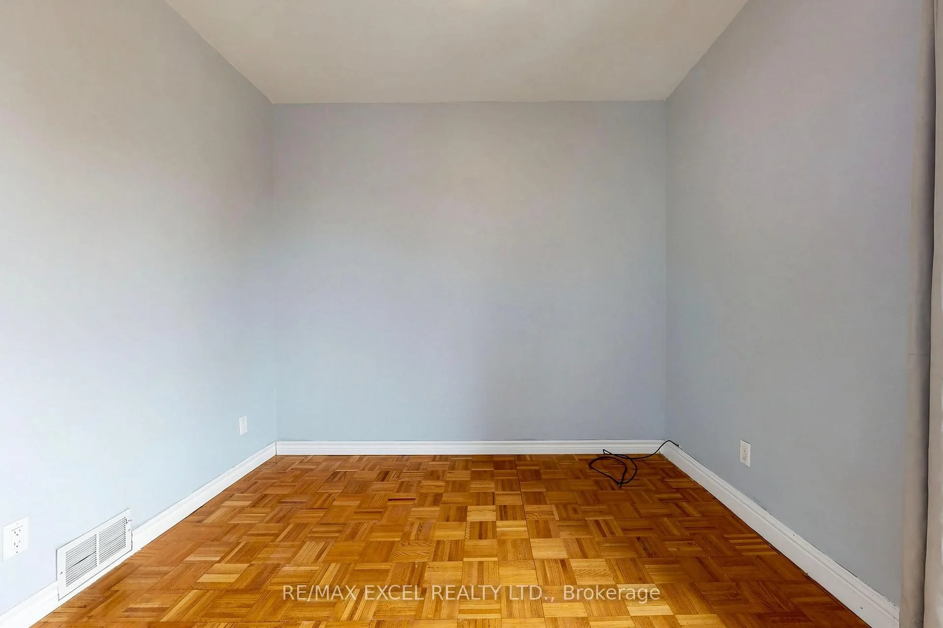 Photo 22 of Unit Upper, 259 Victoria Avenue N, Hamilton, Landsdale — HOMEH