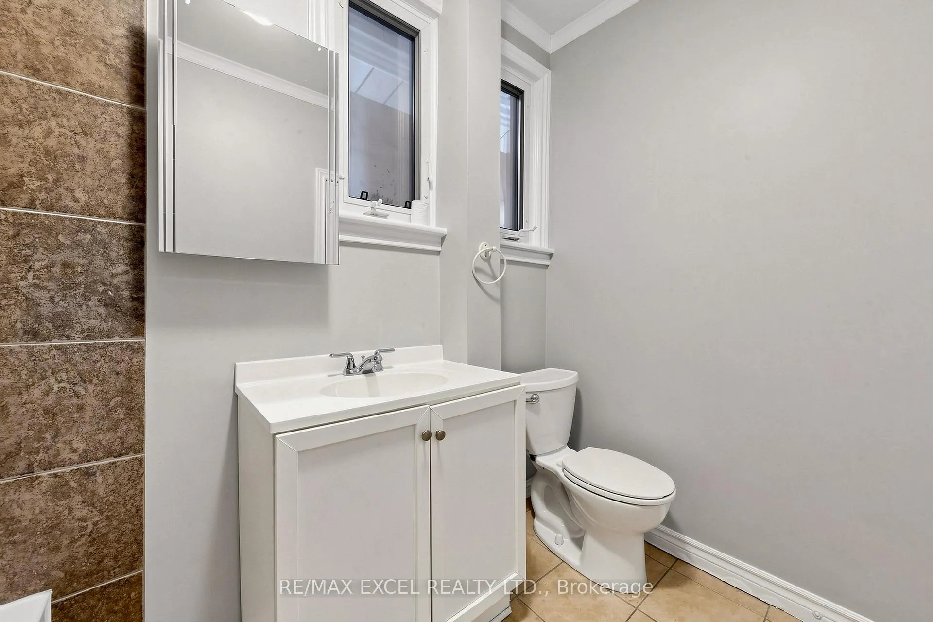 Photo 24 of Unit Upper, 259 Victoria Avenue N, Hamilton, Landsdale — HOMEH