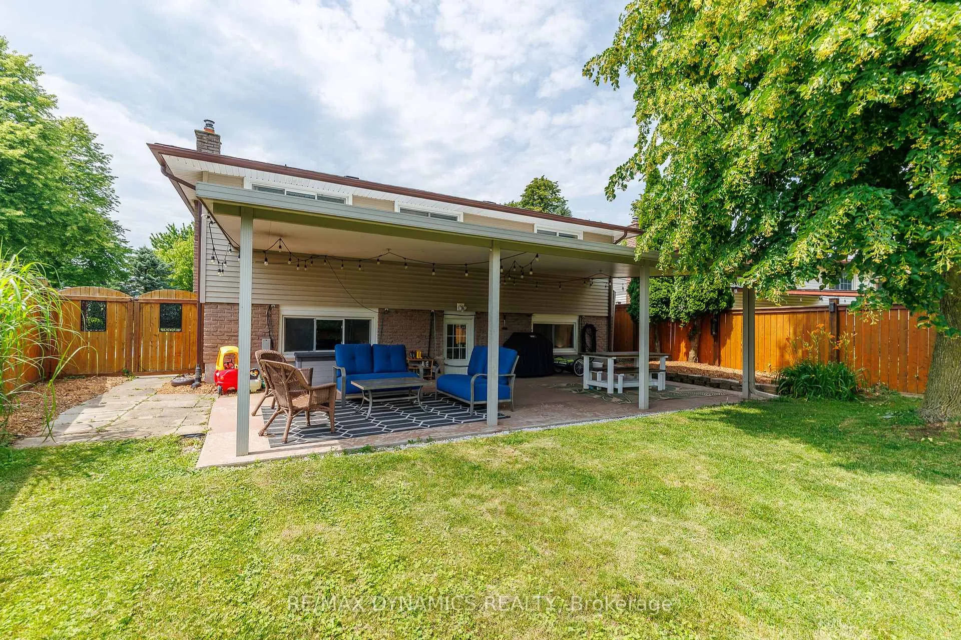 Photo 31 of 4204 Brookdale Drive, Niagara Falls, Ascot — HOMEH