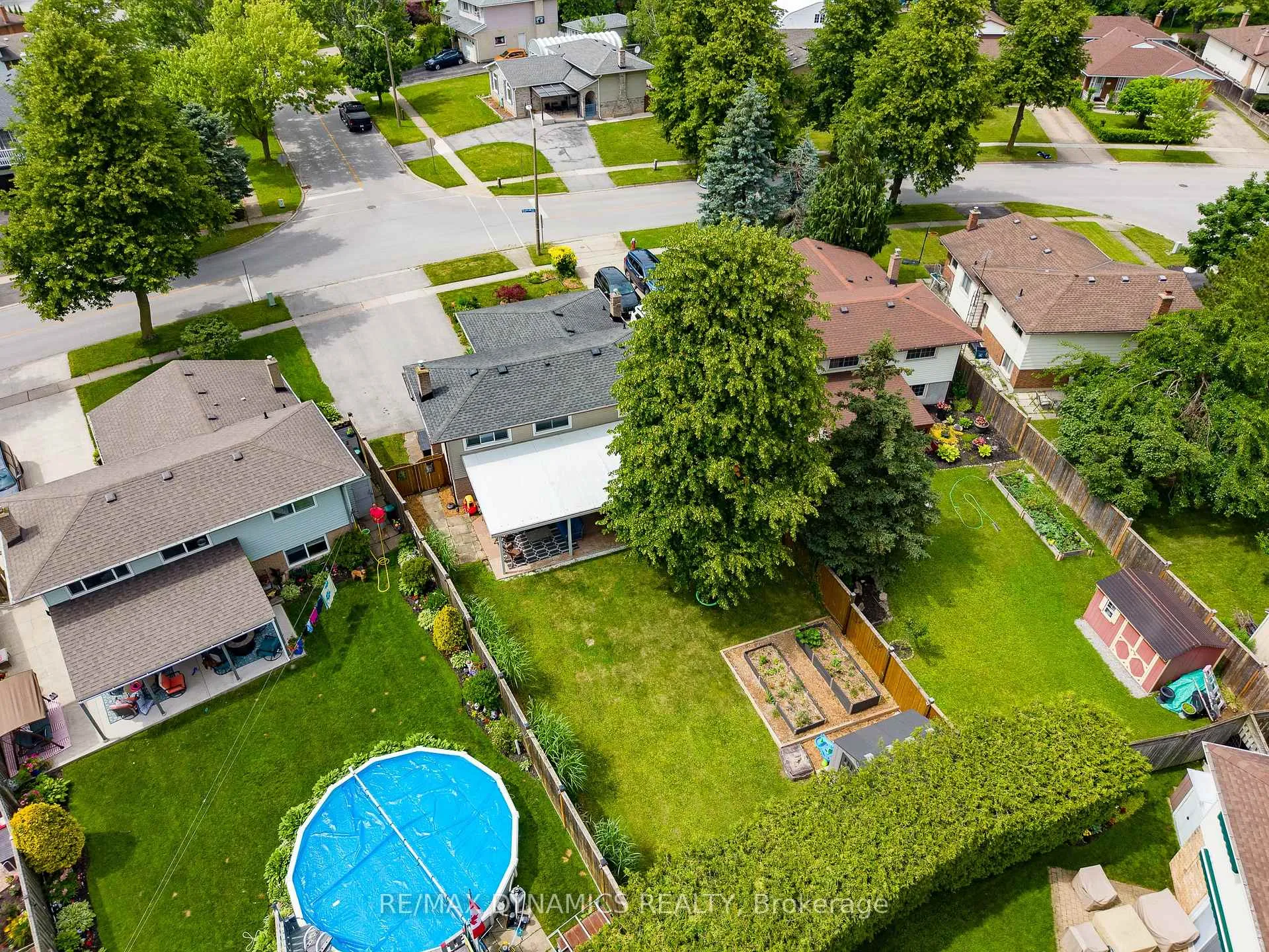 Photo 33 of 4204 Brookdale Drive, Niagara Falls, Ascot — HOMEH
