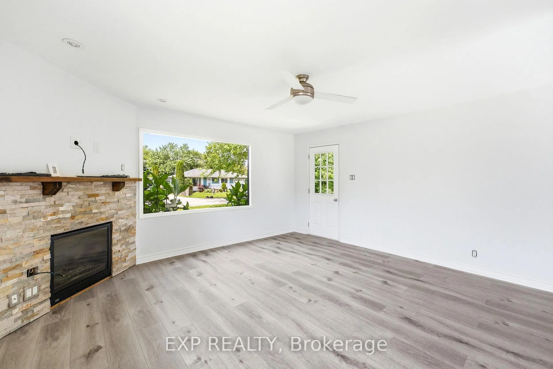 Photo 7 of 125 Cronsberry Road, Georgina, Virginia — HOMEH