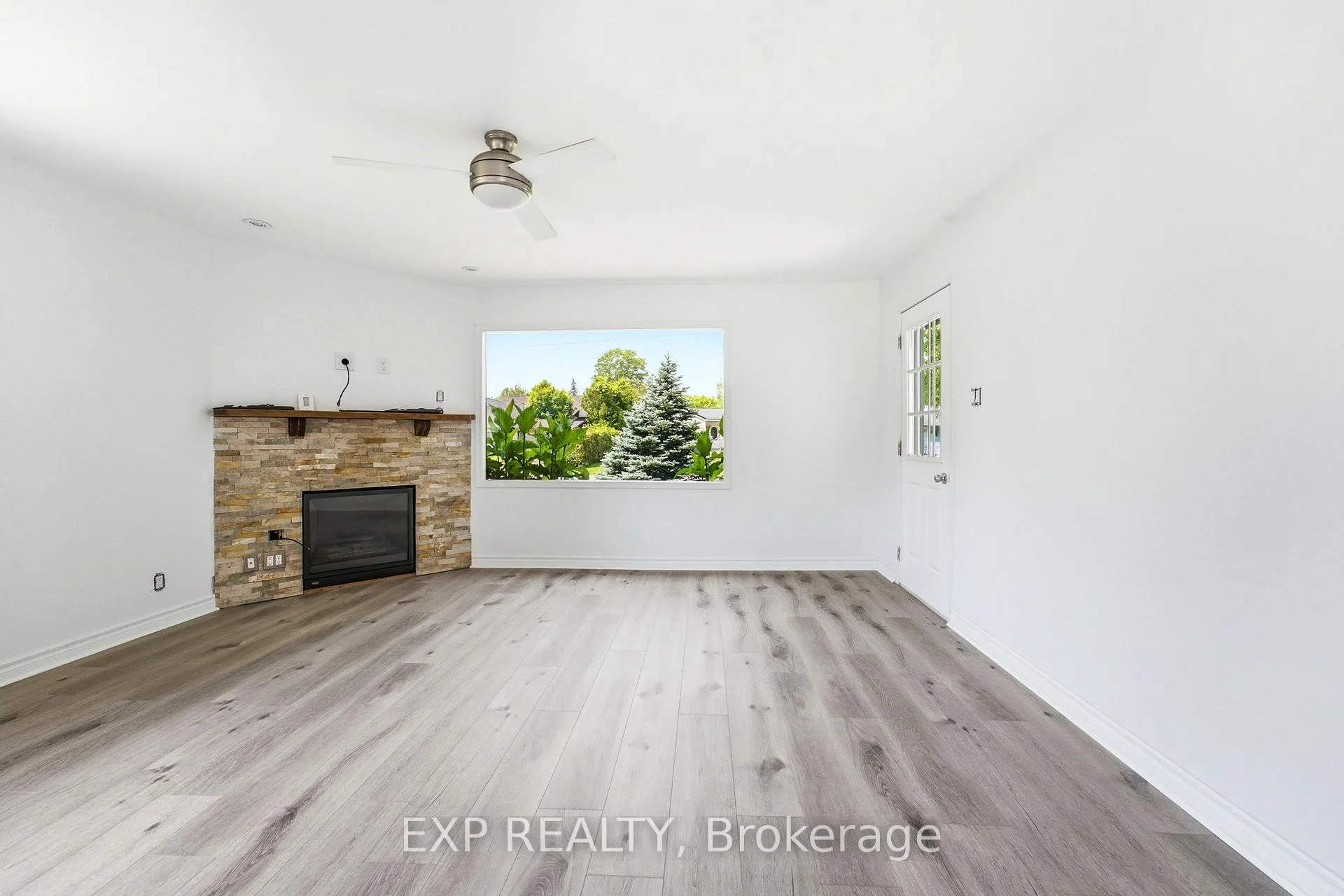 Photo 9 of 125 Cronsberry Road, Georgina, Virginia — HOMEH