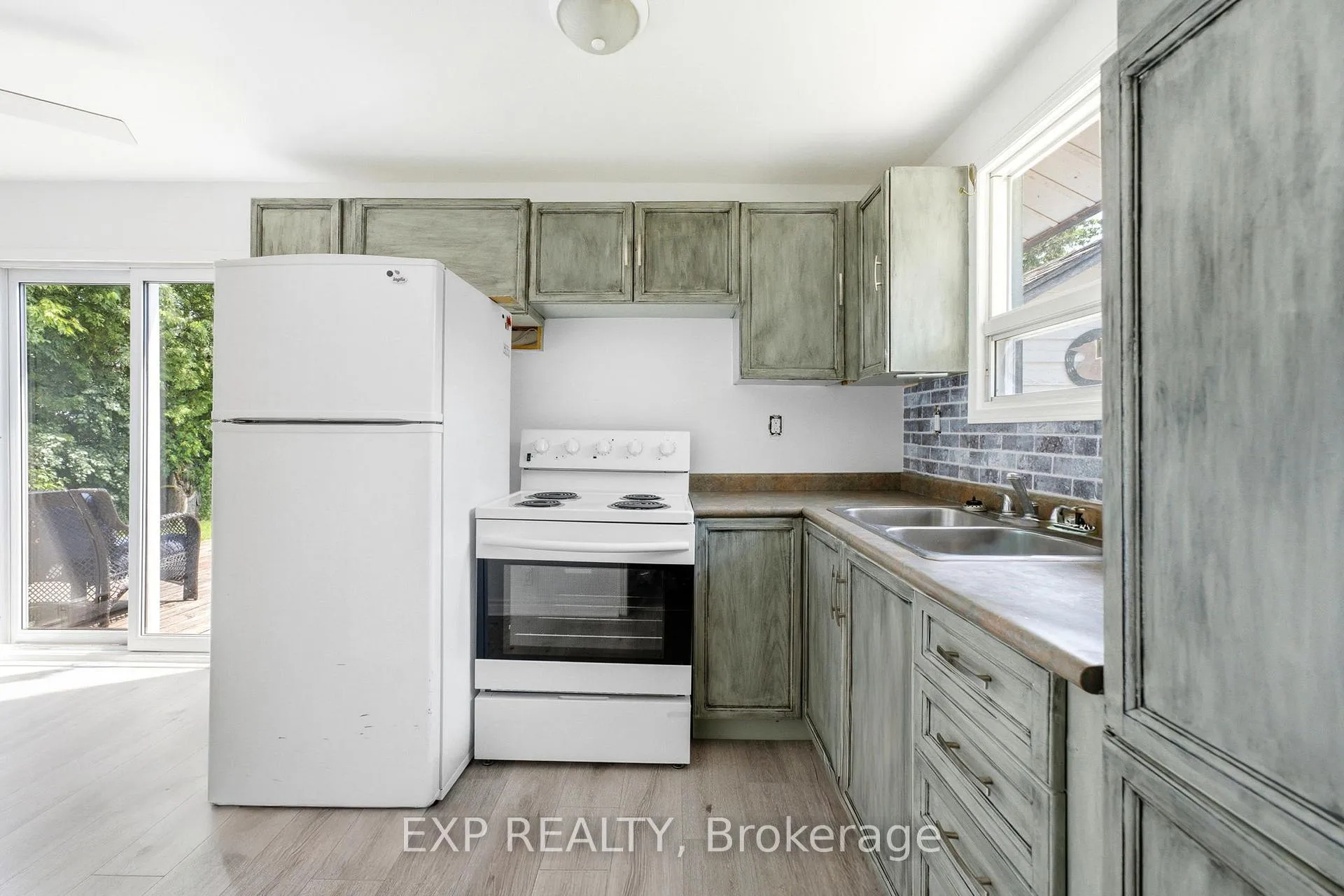 Photo 12 of 125 Cronsberry Road, Georgina, Virginia — HOMEH