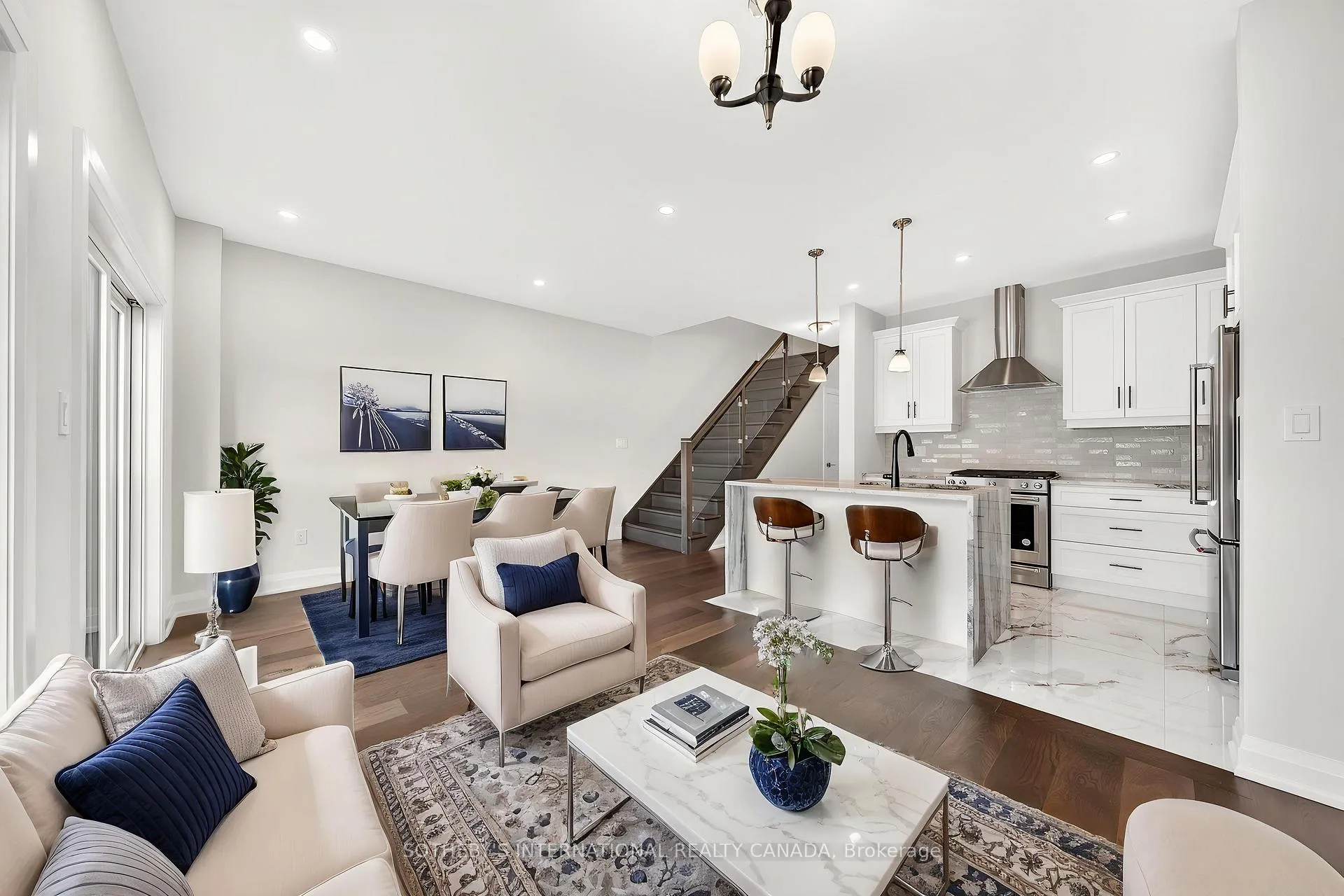 Photo of Unit 14, 675 Victoria Road N