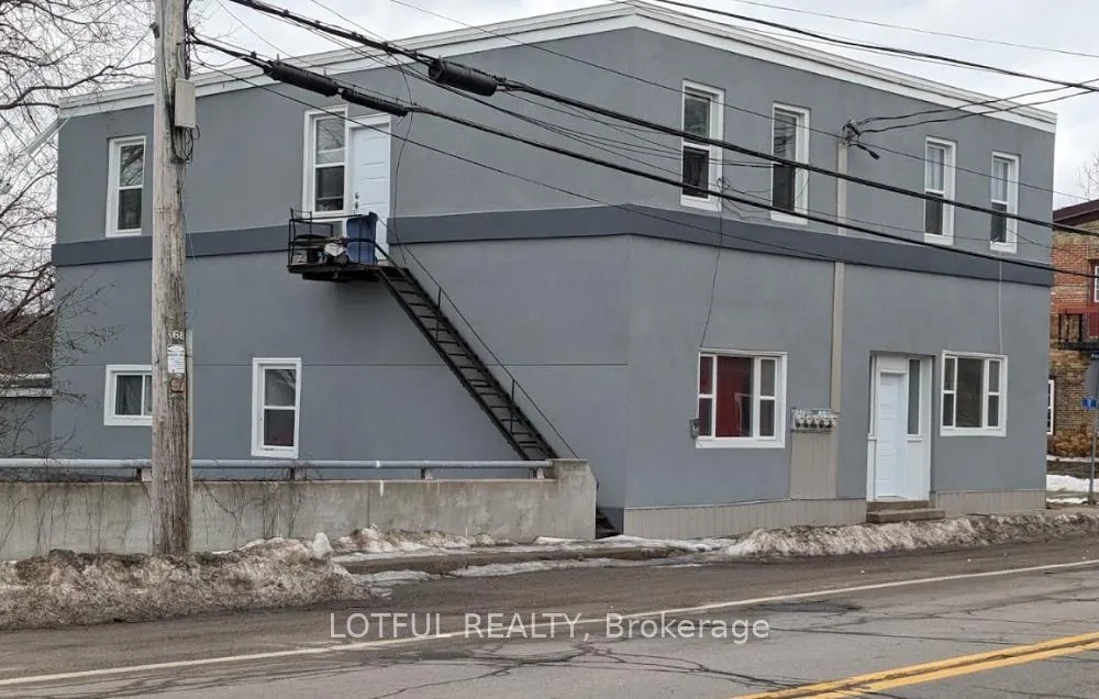 Photo of Unit 2, 17 Main Street W