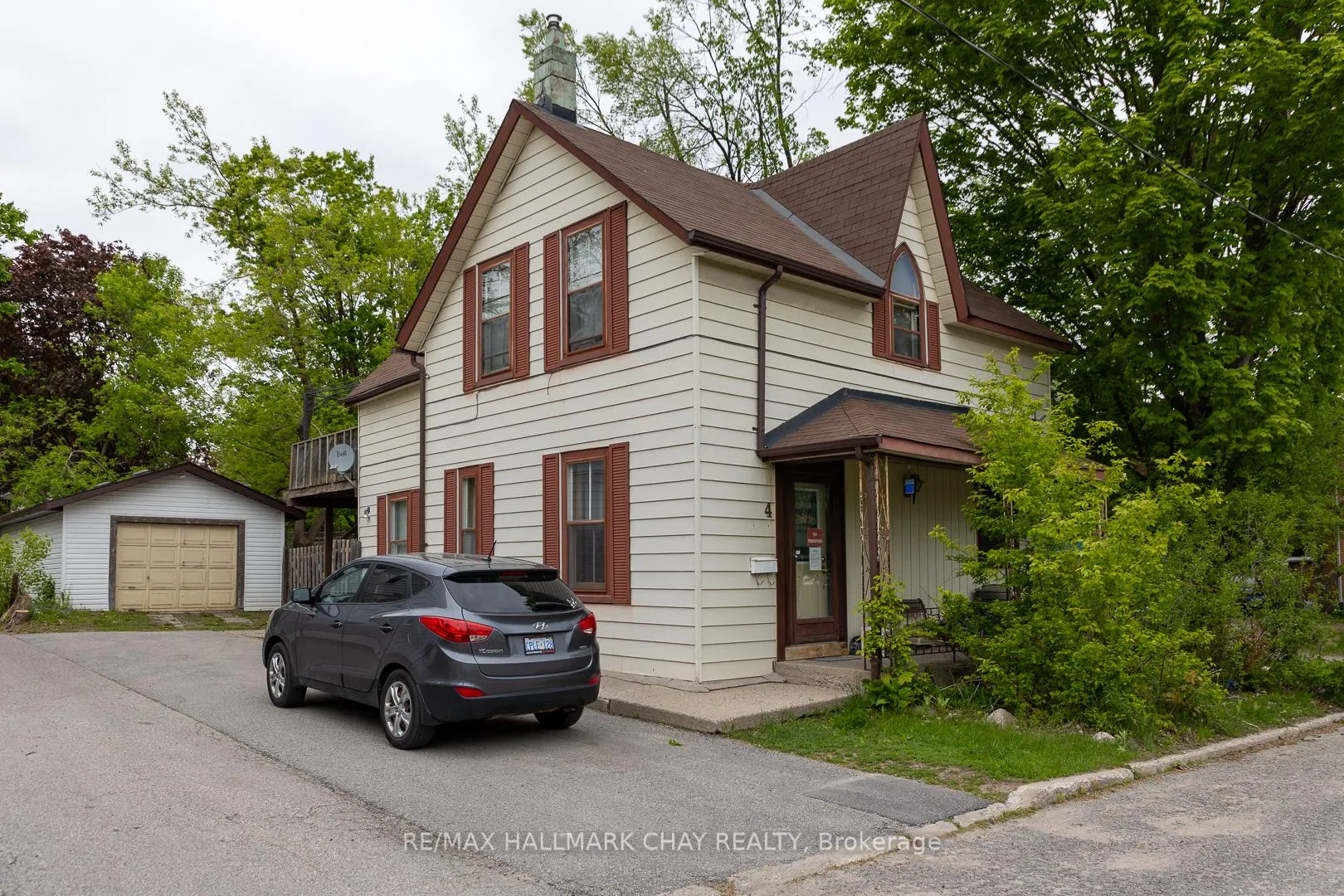 Photo 2 of 4 East Street, Barrie, Wellington — HOMEH