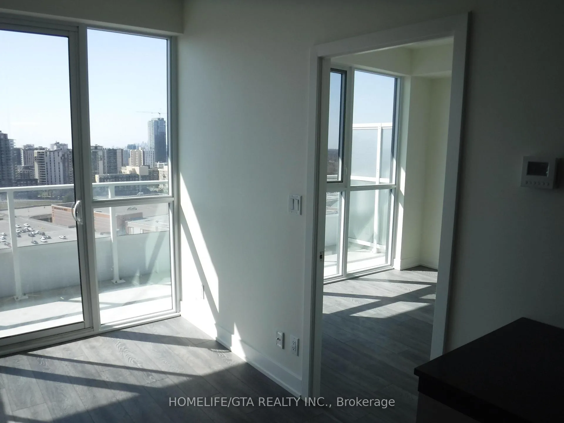 Photo 2 of Unit 2001, 180 Fairview Mall Drive, North York, Don Valley Village — HOMEH