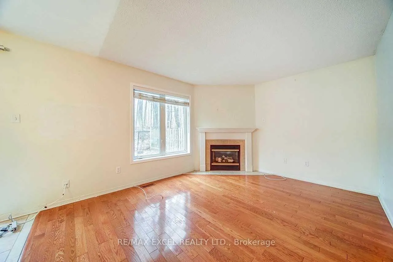 Photo 6 of Unit Upper, 175 Shepton Way, Scarborough, Steeles — HOMEH