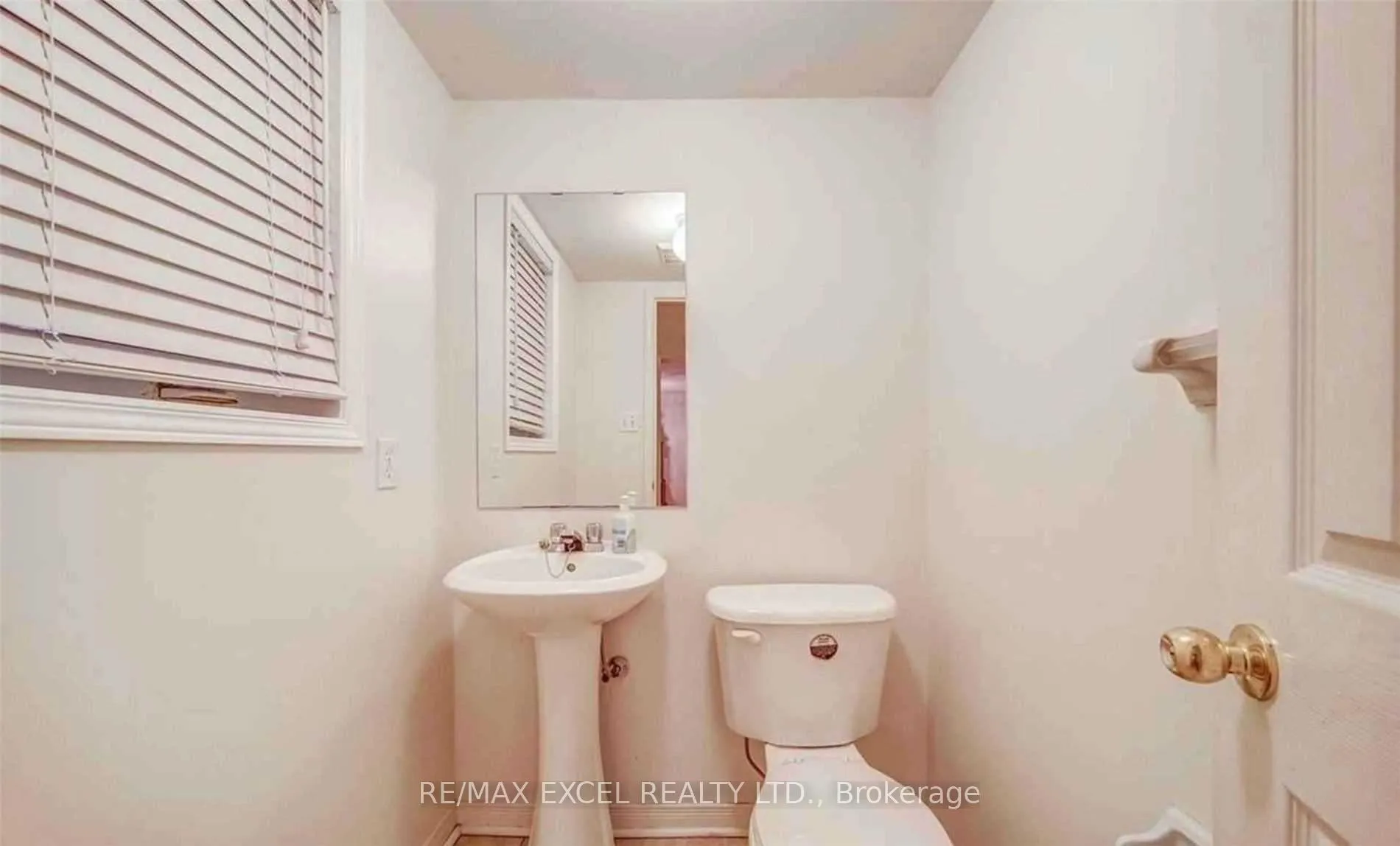 Photo 9 of Unit Upper, 175 Shepton Way, Scarborough, Steeles — HOMEH