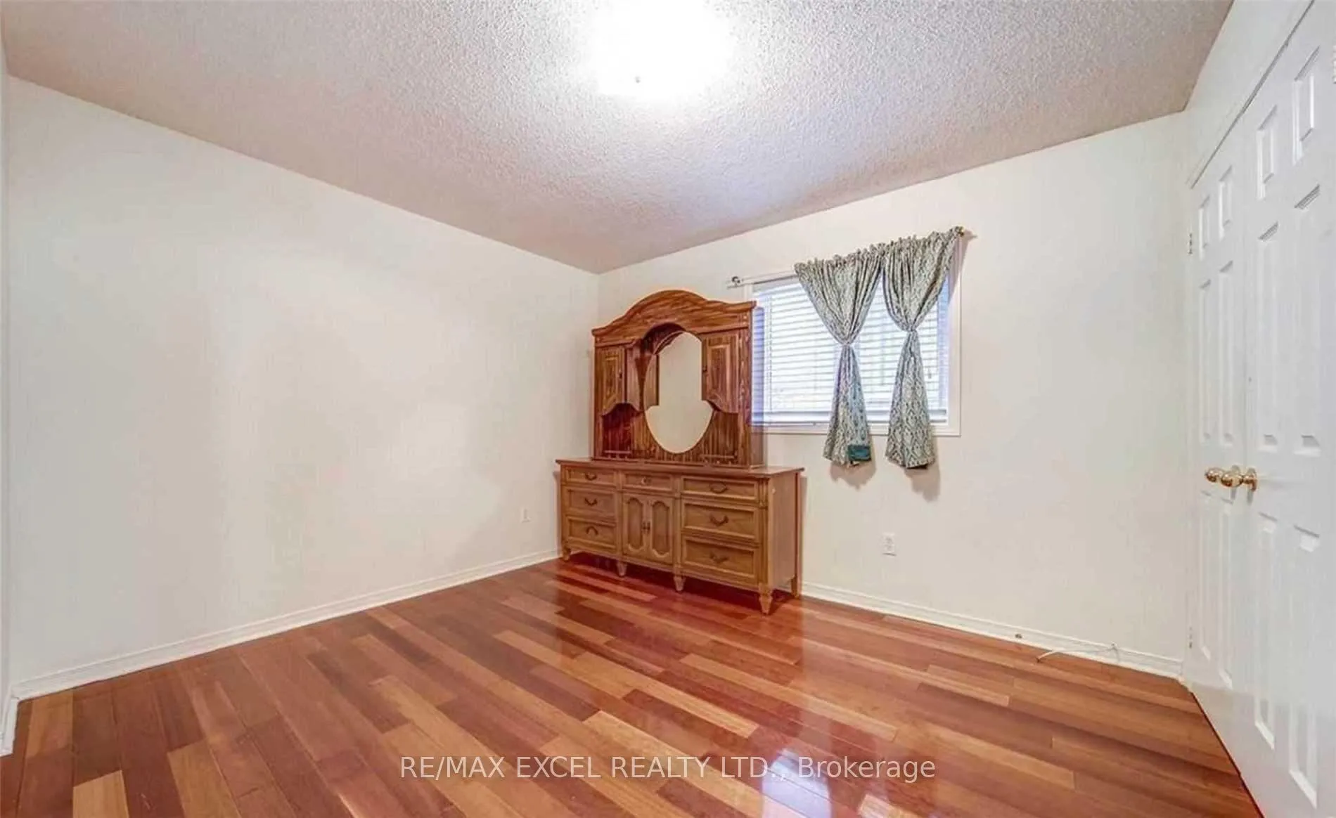 Photo 14 of Unit Upper, 175 Shepton Way, Scarborough, Steeles — HOMEH