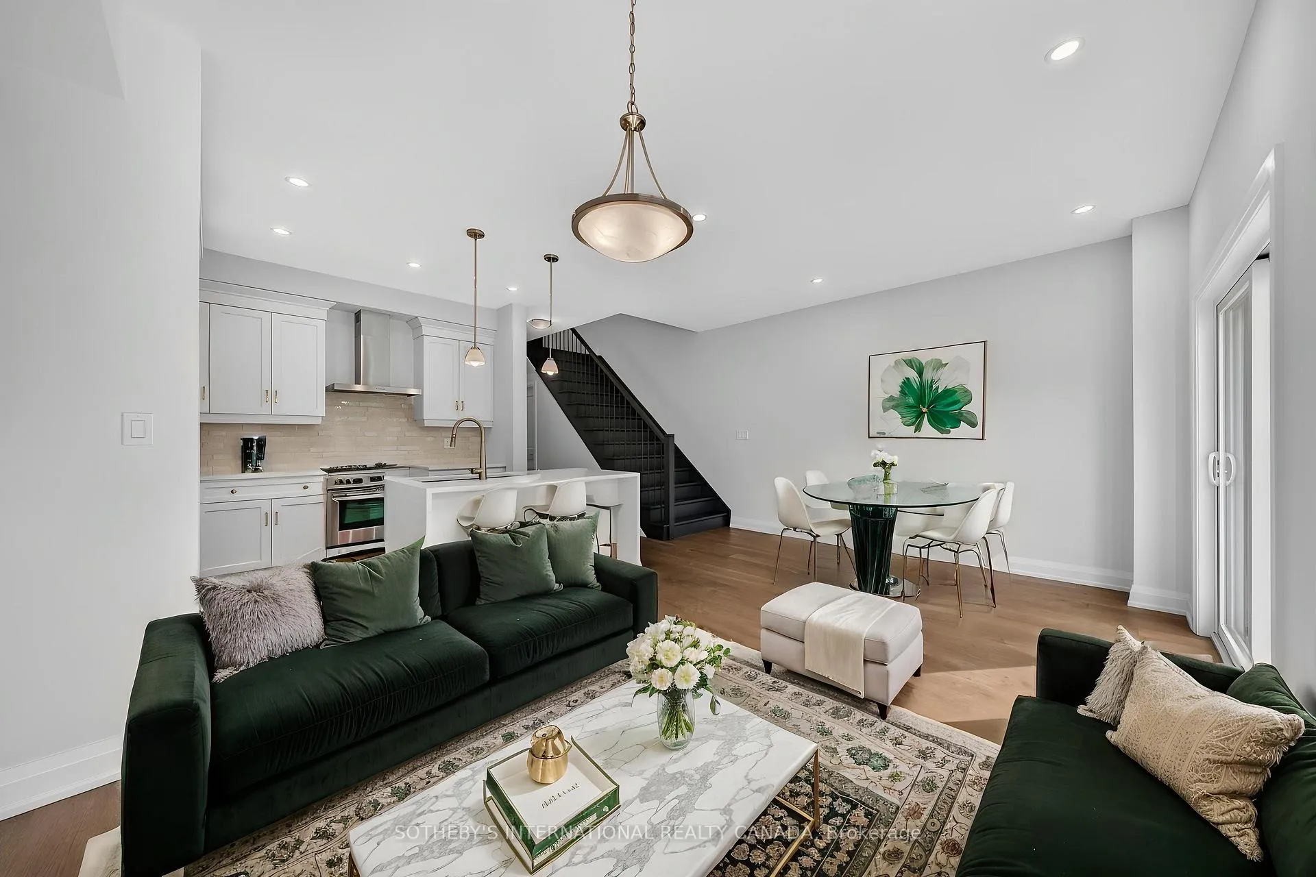 Photo of Unit 24, 675 Victoria Road N