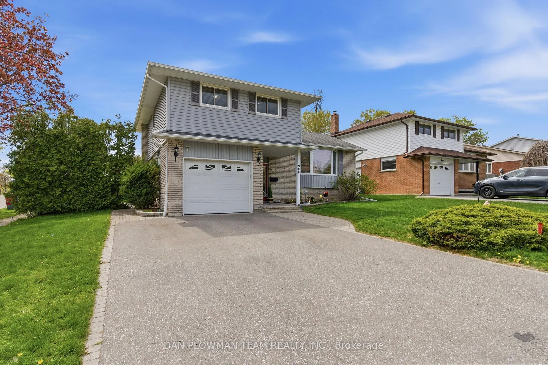 Photo 2 of 986 Central Park Boulevard N, Oshawa, Centennial — HOMEH