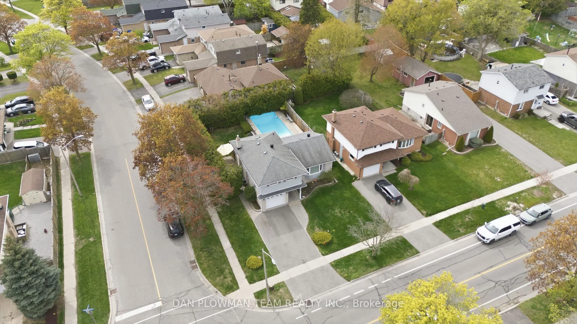 Photo 5 of 986 Central Park Boulevard N, Oshawa, Centennial — HOMEH