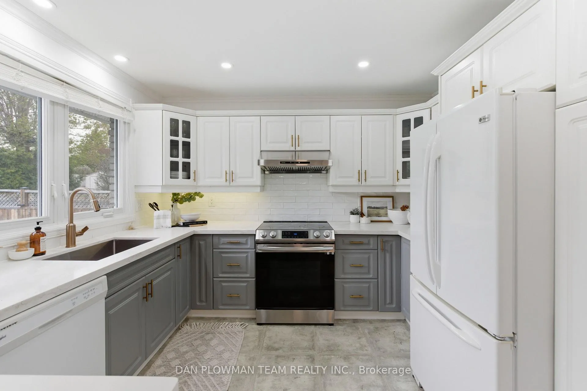 Photo 13 of 986 Central Park Boulevard N, Oshawa, Centennial — HOMEH