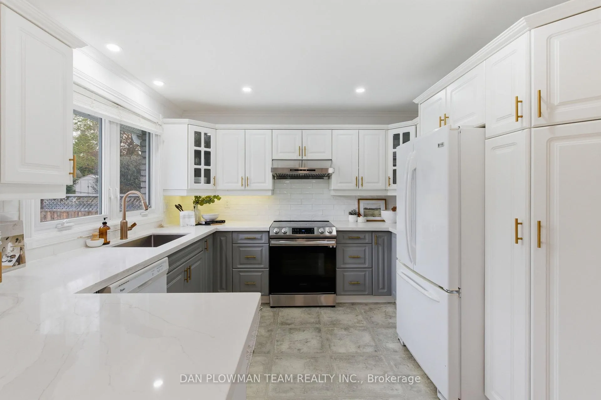 Photo 15 of 986 Central Park Boulevard N, Oshawa, Centennial — HOMEH