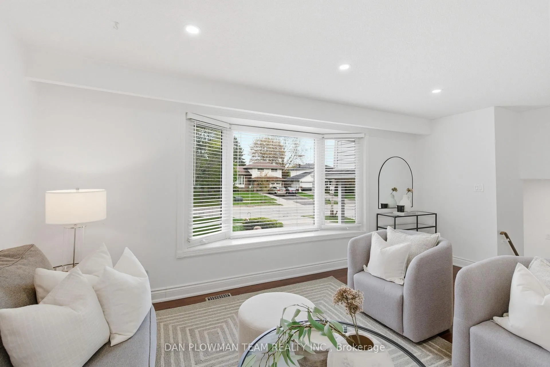 Photo 19 of 986 Central Park Boulevard N, Oshawa, Centennial — HOMEH