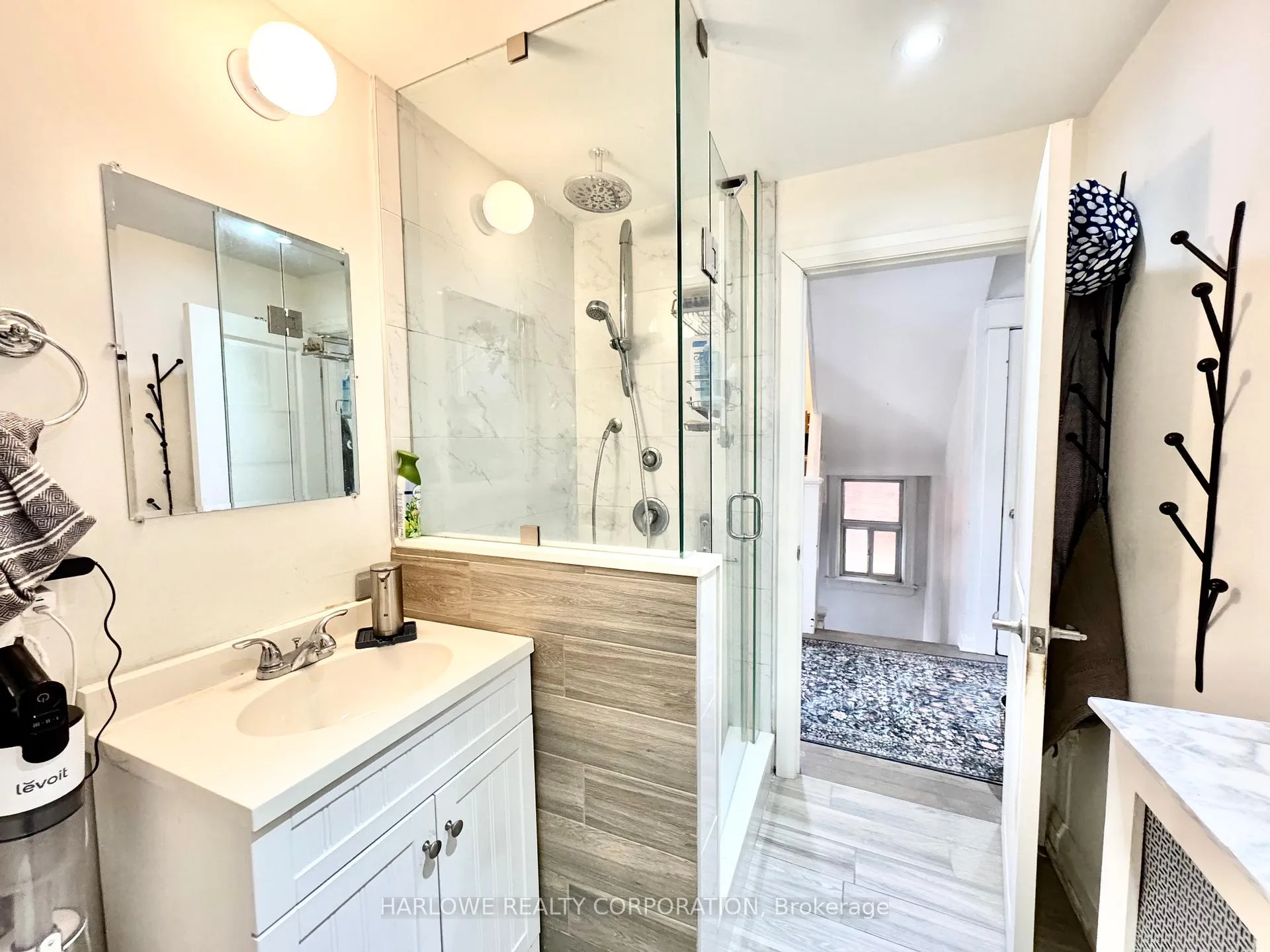 Photo 7 of Unit 2nd Floor, 177 Marion Street, Toronto, High Park-Swansea — HOMEH
