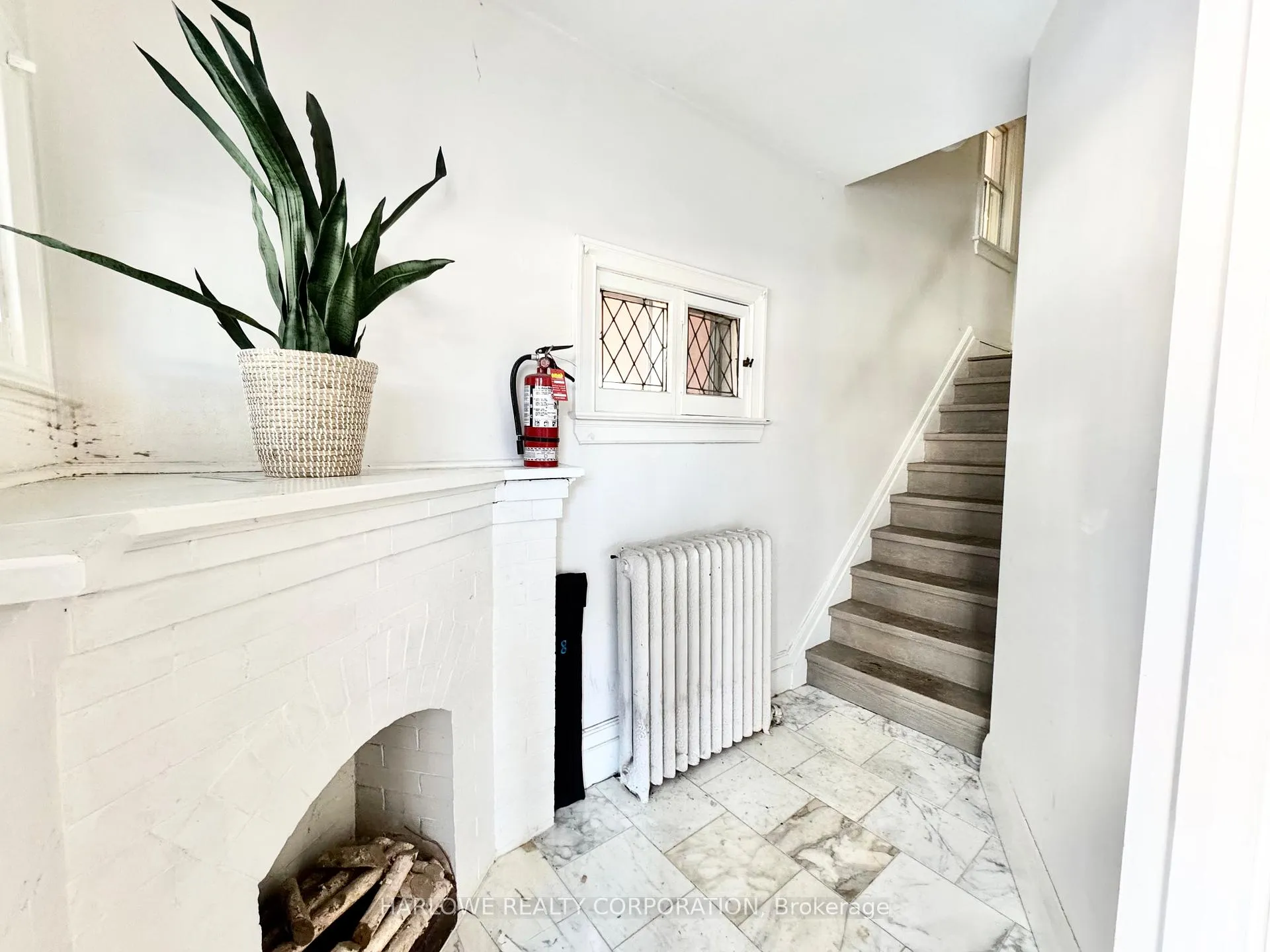Photo 9 of Unit 2nd Floor, 177 Marion Street, Toronto, High Park-Swansea — HOMEH