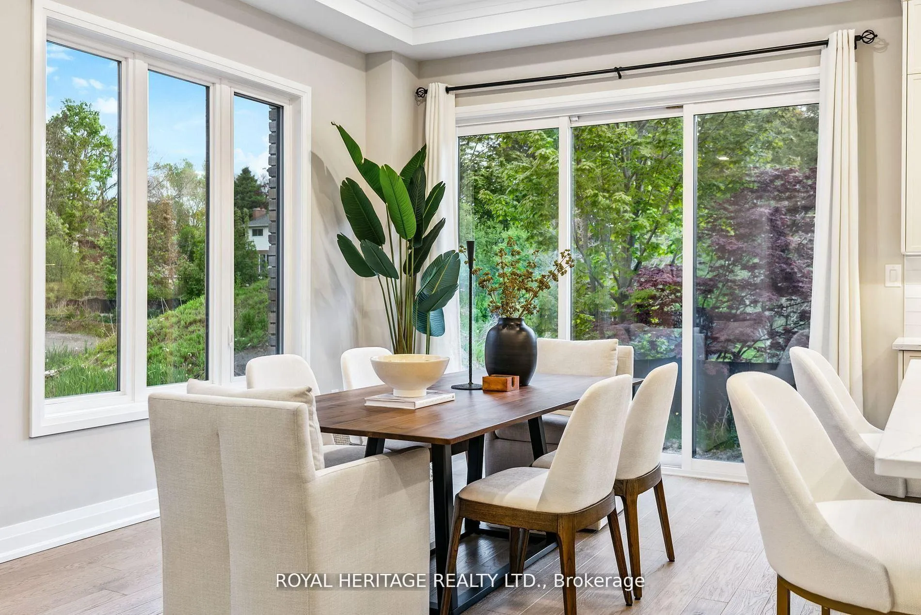Photo 11 of 5 Inverlynn Way, Whitby, Lynde Creek — HOMEH