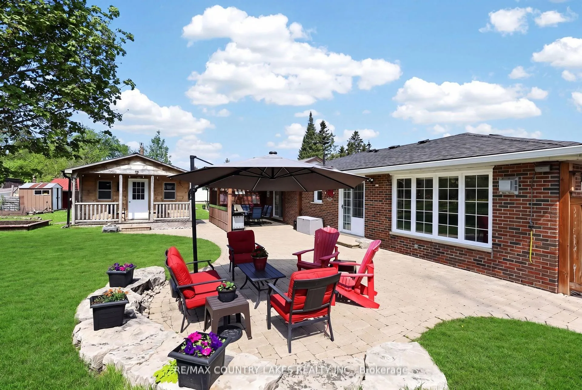 Photo 2 of 653 Simcoe Street, Brock, Beaverton — HOMEH