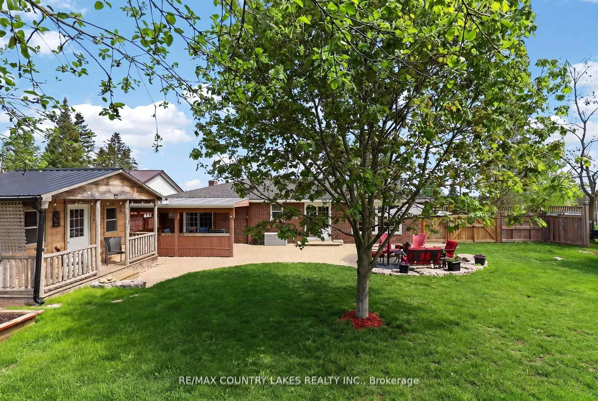 Photo 34 of 653 Simcoe Street, Brock, Beaverton — HOMEH