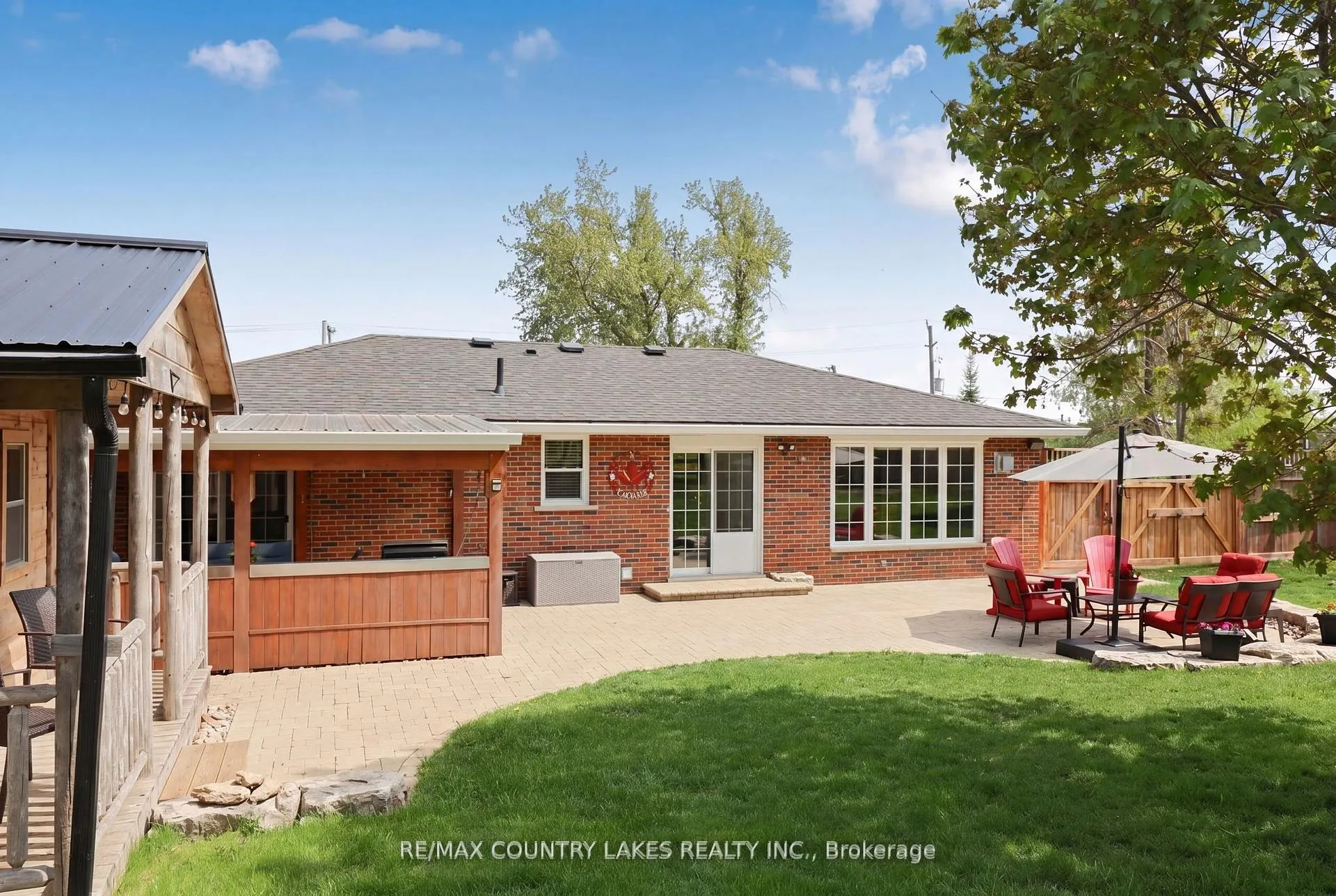 Photo 36 of 653 Simcoe Street, Brock, Beaverton — HOMEH