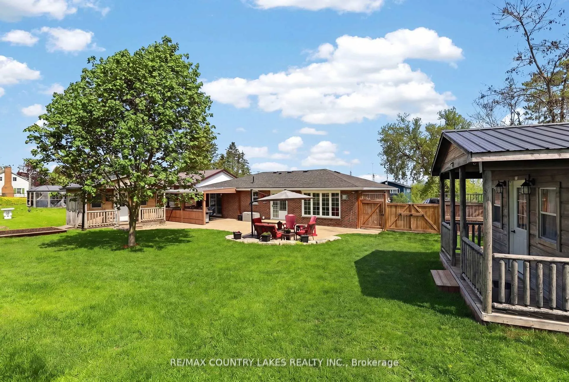 Photo 37 of 653 Simcoe Street, Brock, Beaverton — HOMEH